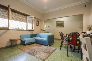 Olivos Venta PH 3 ambientes Gran Patio y Cochera