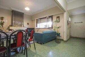 Olivos Venta PH 3 ambientes Gran Patio y Cochera