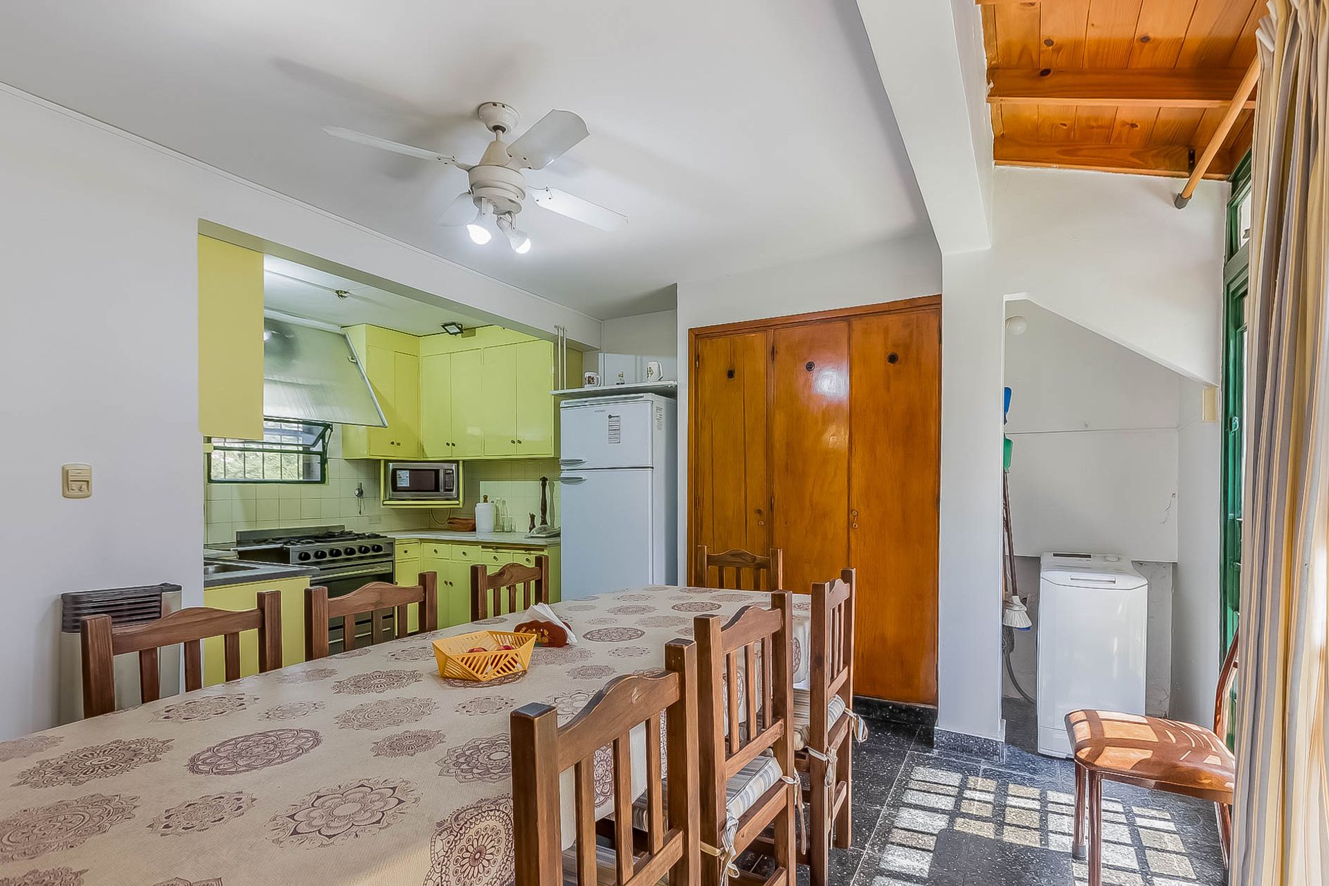 venta casa con patio + departamento 2 amb/ Florida