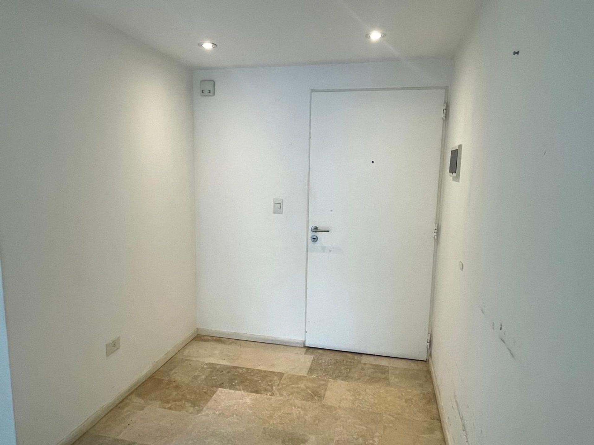 Departamento 3 Amb- Av Libertador 13300 Martinez