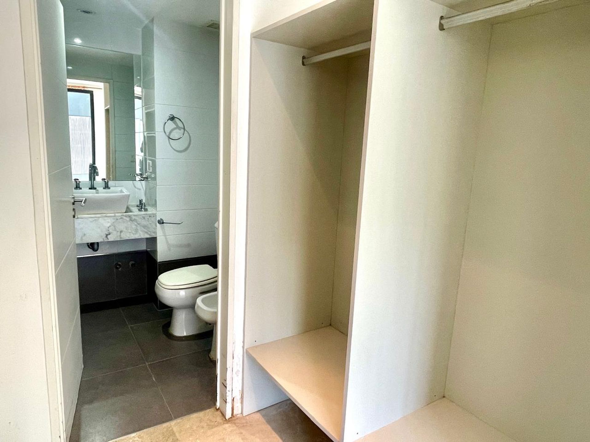 Departamento 3 Amb- Av Libertador 13300 Martinez