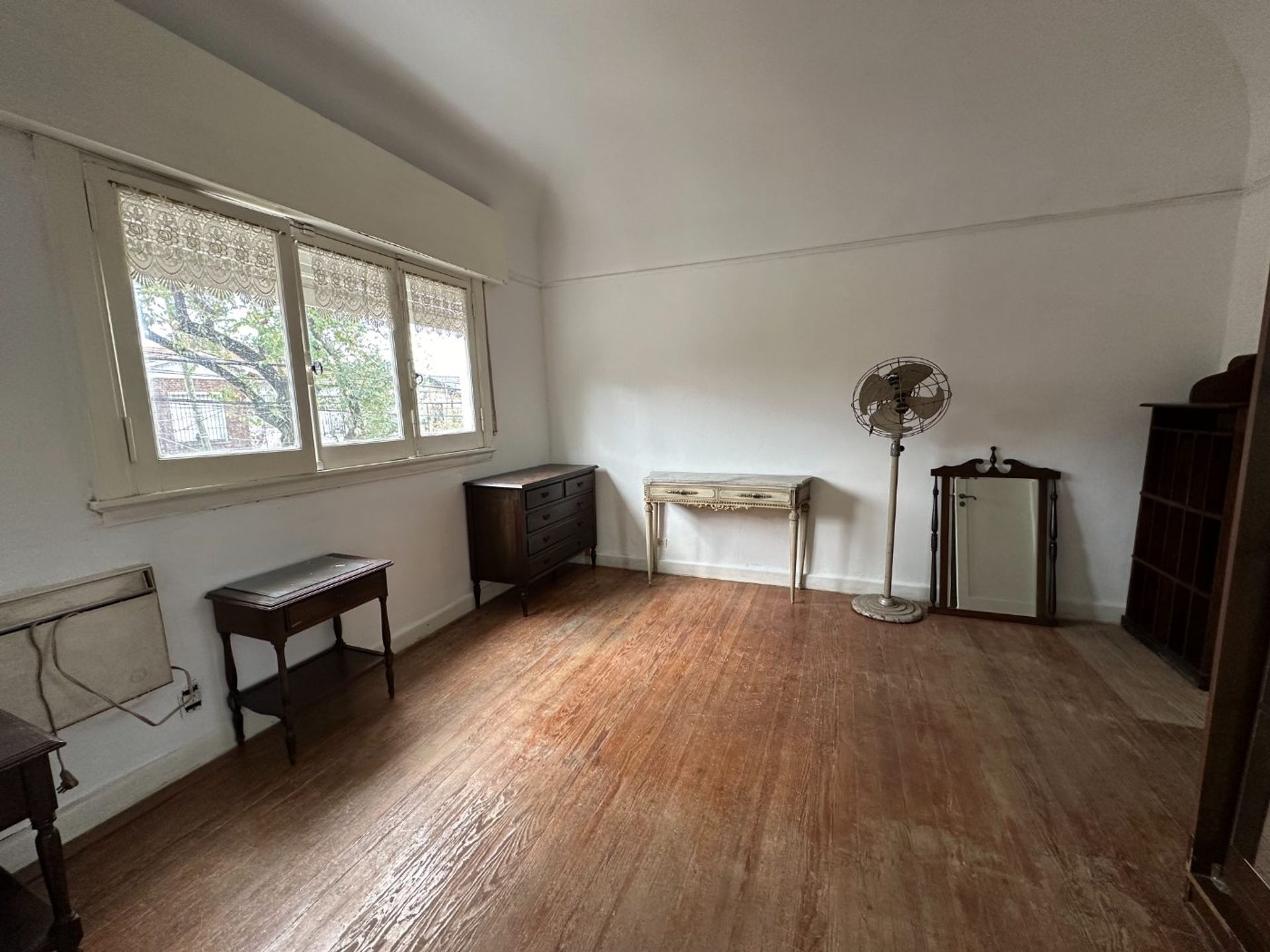 Venta Casa 7 Ambientes En Olivos Con Cochera