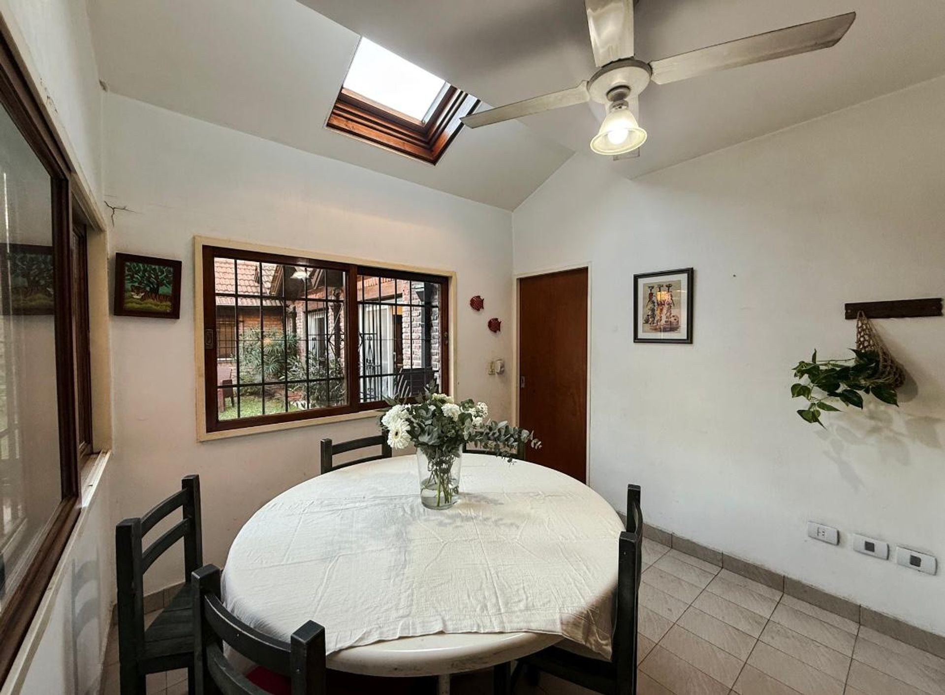 Excelente Casa Dos Planta Con Parque Y Pileta