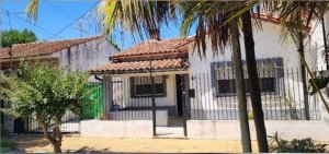 Venta Casa 3 Ambientes Con Cochera Beccar