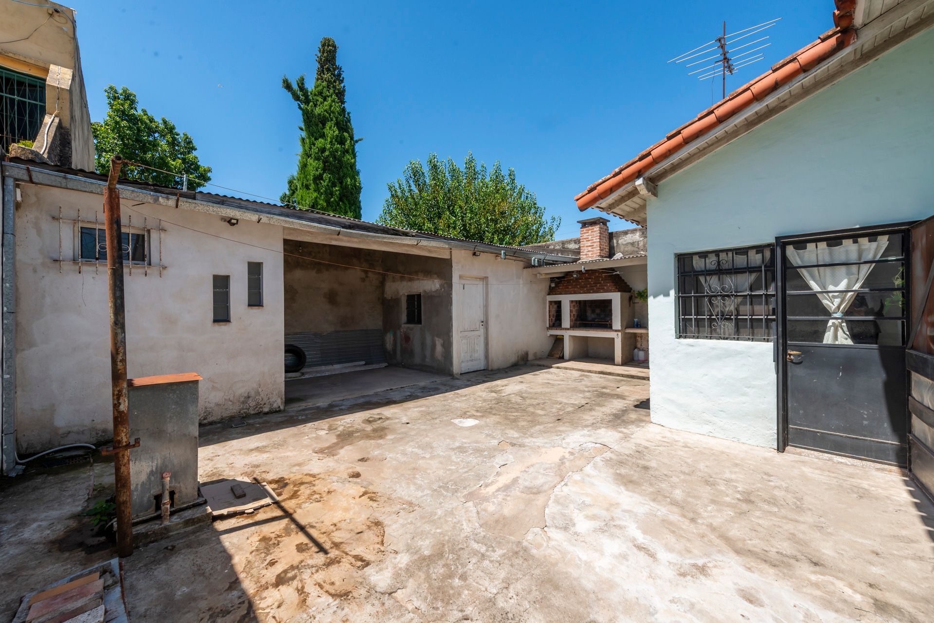 Venta Casa 4 Ambientes Con Patio Don Torcuato