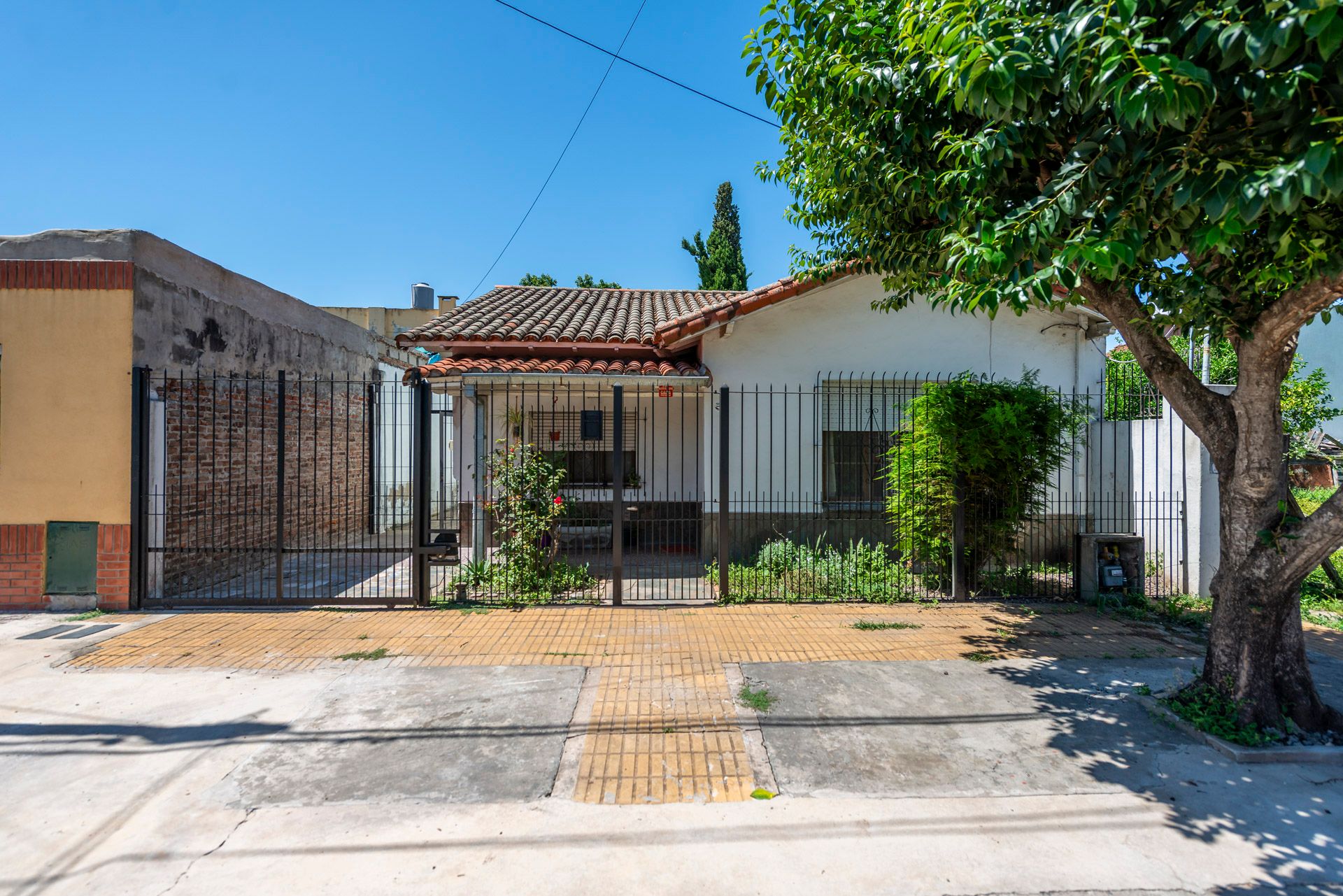 Venta Casa 4 Ambientes Con Patio Don Torcuato