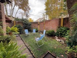 House for Sale – 7 Rooms with Garden in Florida
