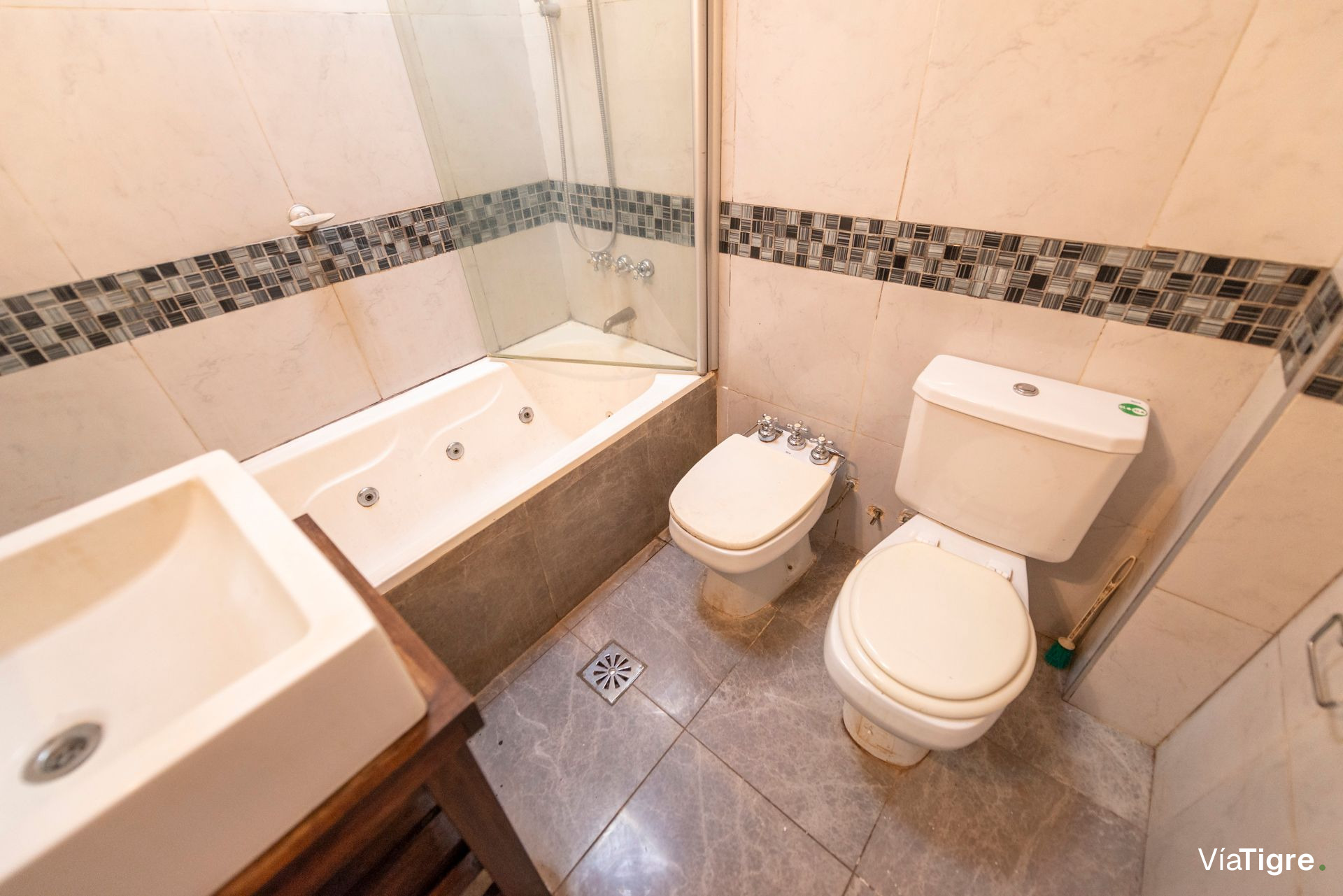 Venta Casa 5 Ambientes Pileta Y Quincho Torcuato