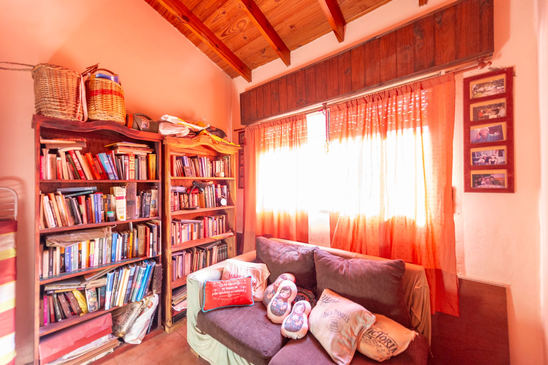 Venta Casa 4 Ambientes Jardin Troncos De Talar