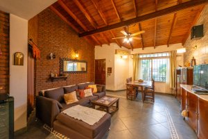 Venta Casa 4 Ambientes Jardin Troncos De Talar