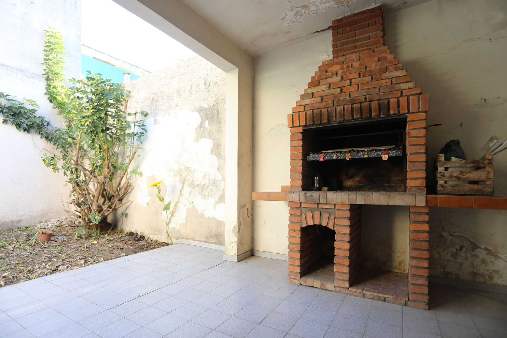 Ph 5 Ambientes A Refaccionar Con Patio Y Parrilla