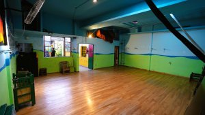 VENTA amplio PH tipo casa luminoso indep Apto Cred