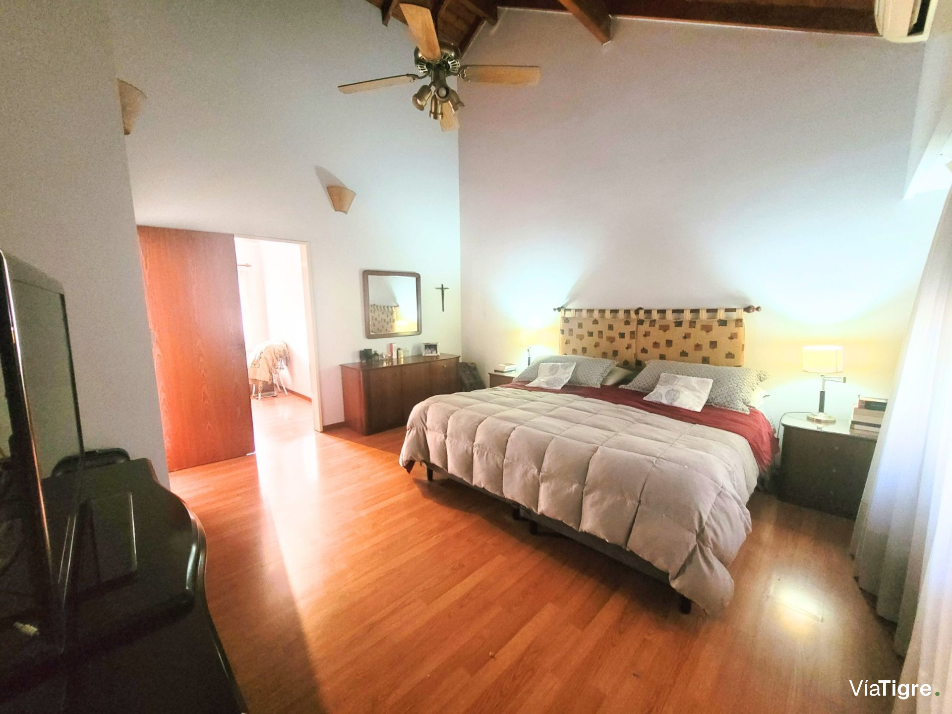 Casa En Venta Don Torcuato - 5 Amb + Quincho 4 Amb