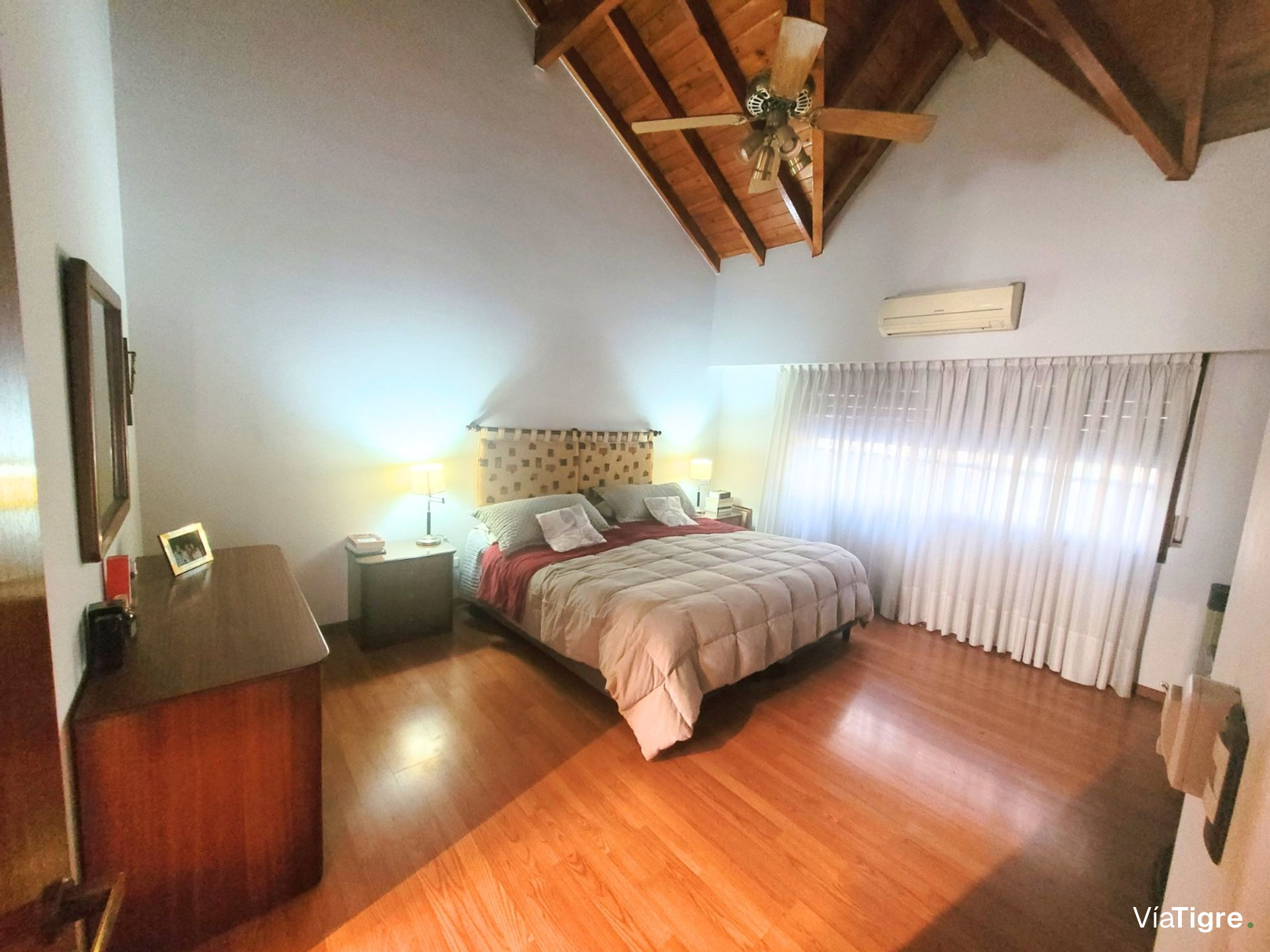 Casa En Venta Don Torcuato - 5 Amb + Quincho 4 Amb