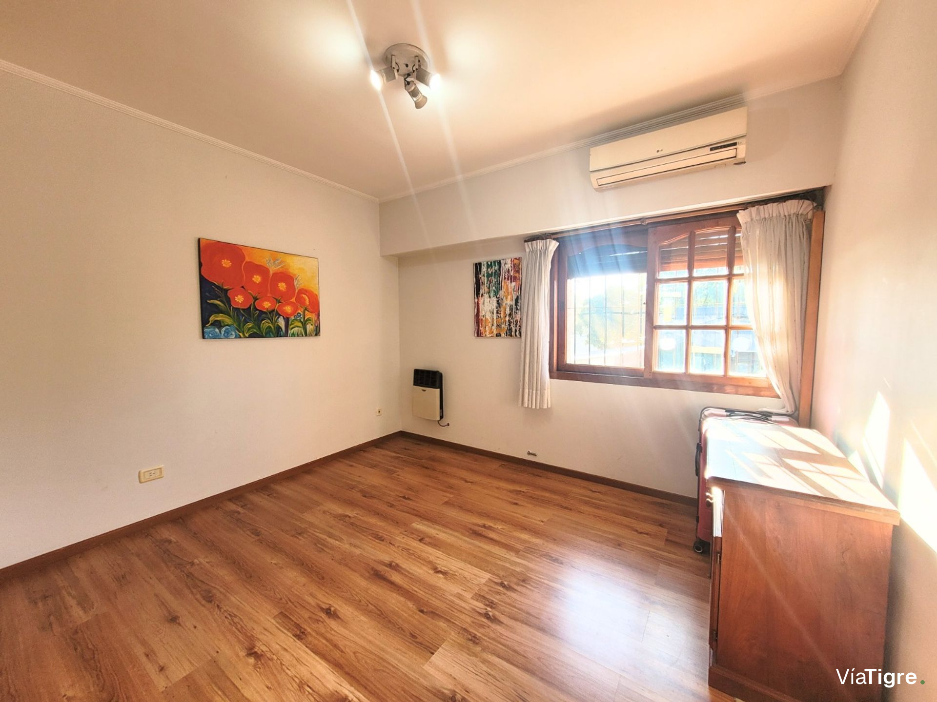 Casa En Venta Don Torcuato - 5 Amb + Quincho 4 Amb