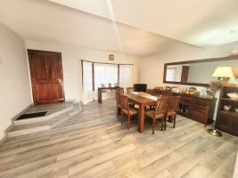 Casa En Venta Don Torcuato - 5 Amb + Quincho 4 Amb