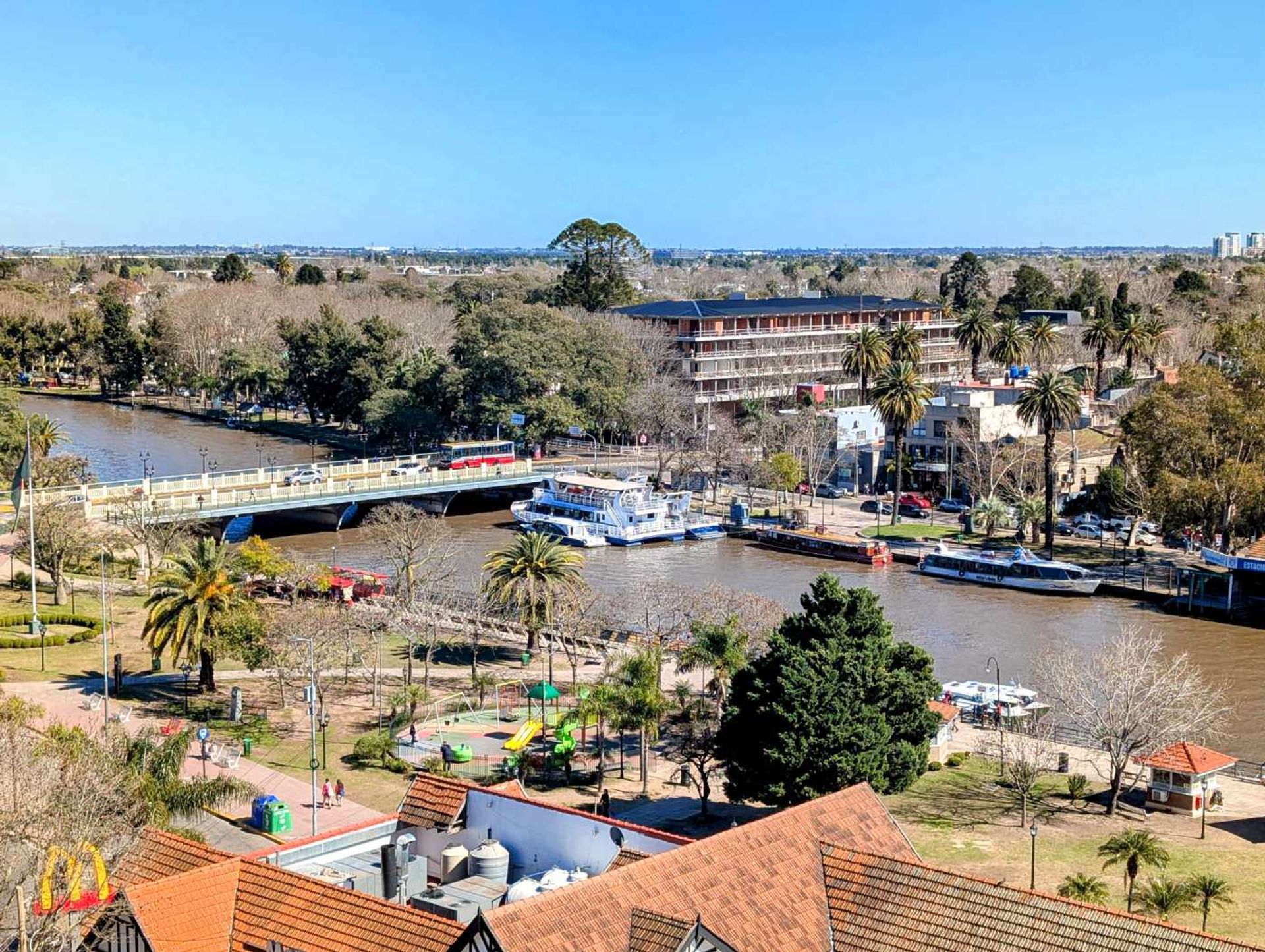 Venta Depto 3 amb.Tigre. Balcón.Coch. Amenities.