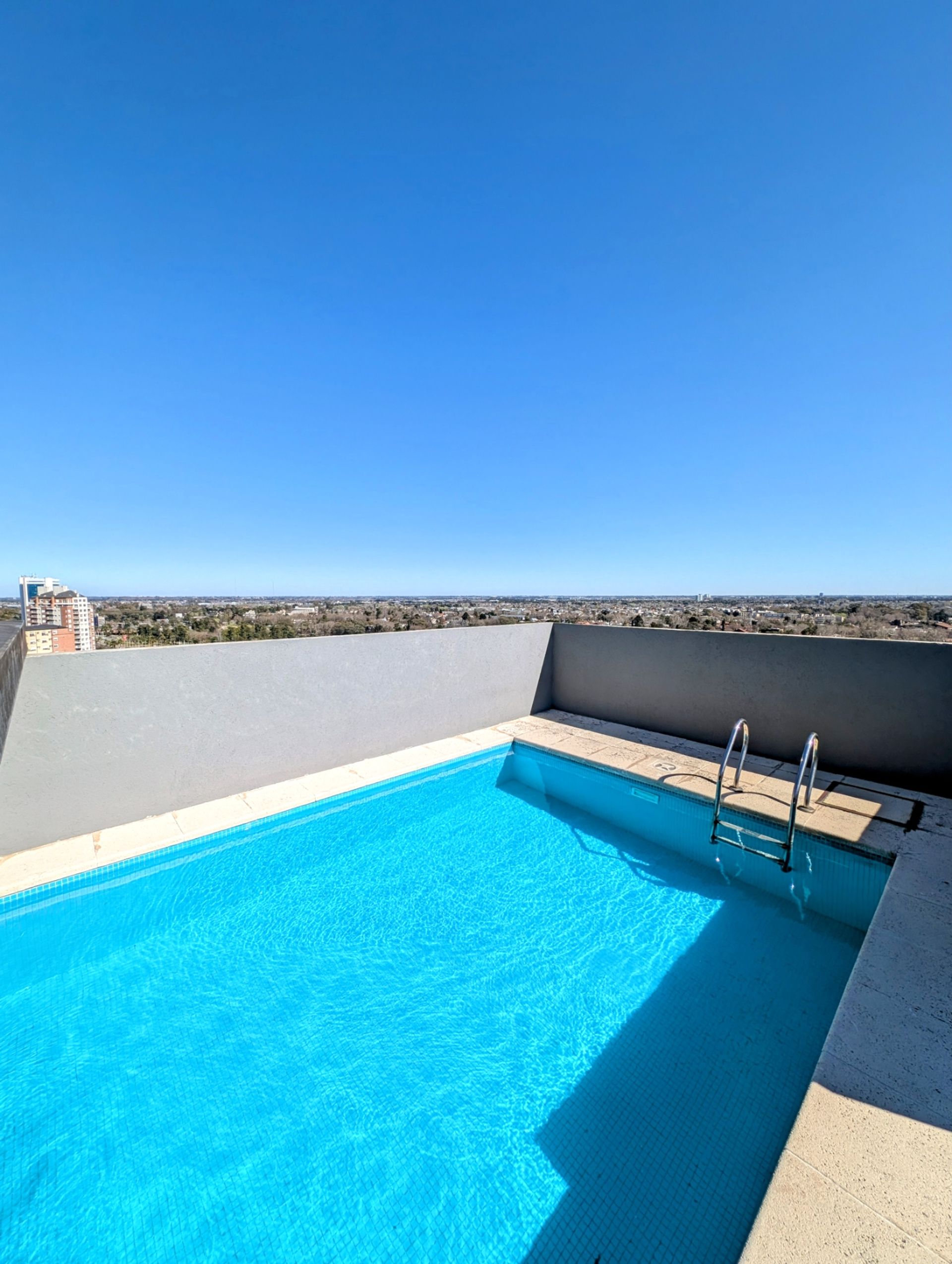 Venta Depto 3 amb.Tigre. Balcón.Coch. Amenities.