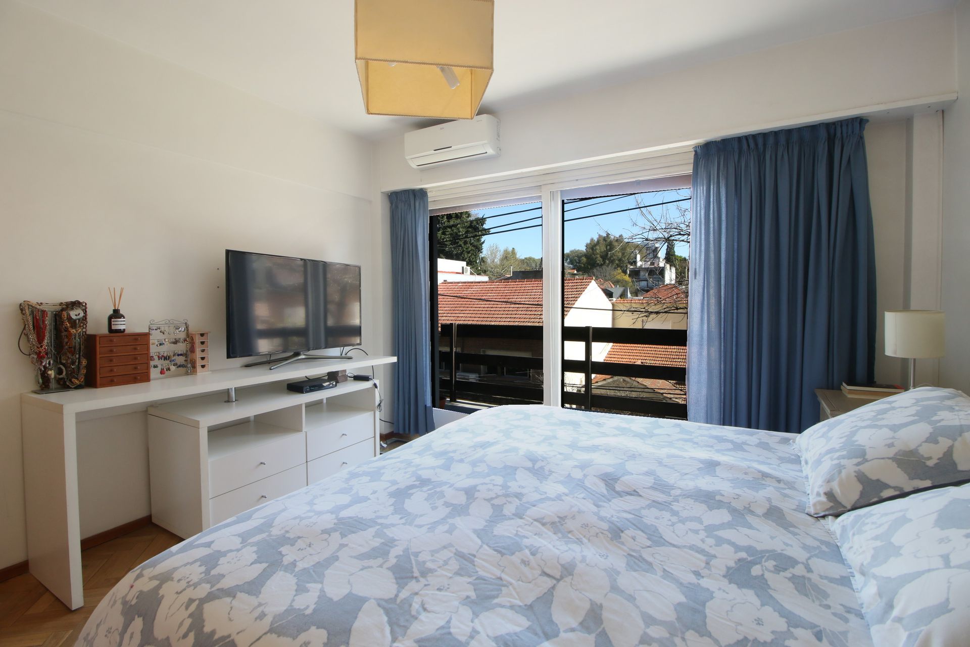 Venta Departamento 4 Amb. + Cochera- Vicente Lopez
