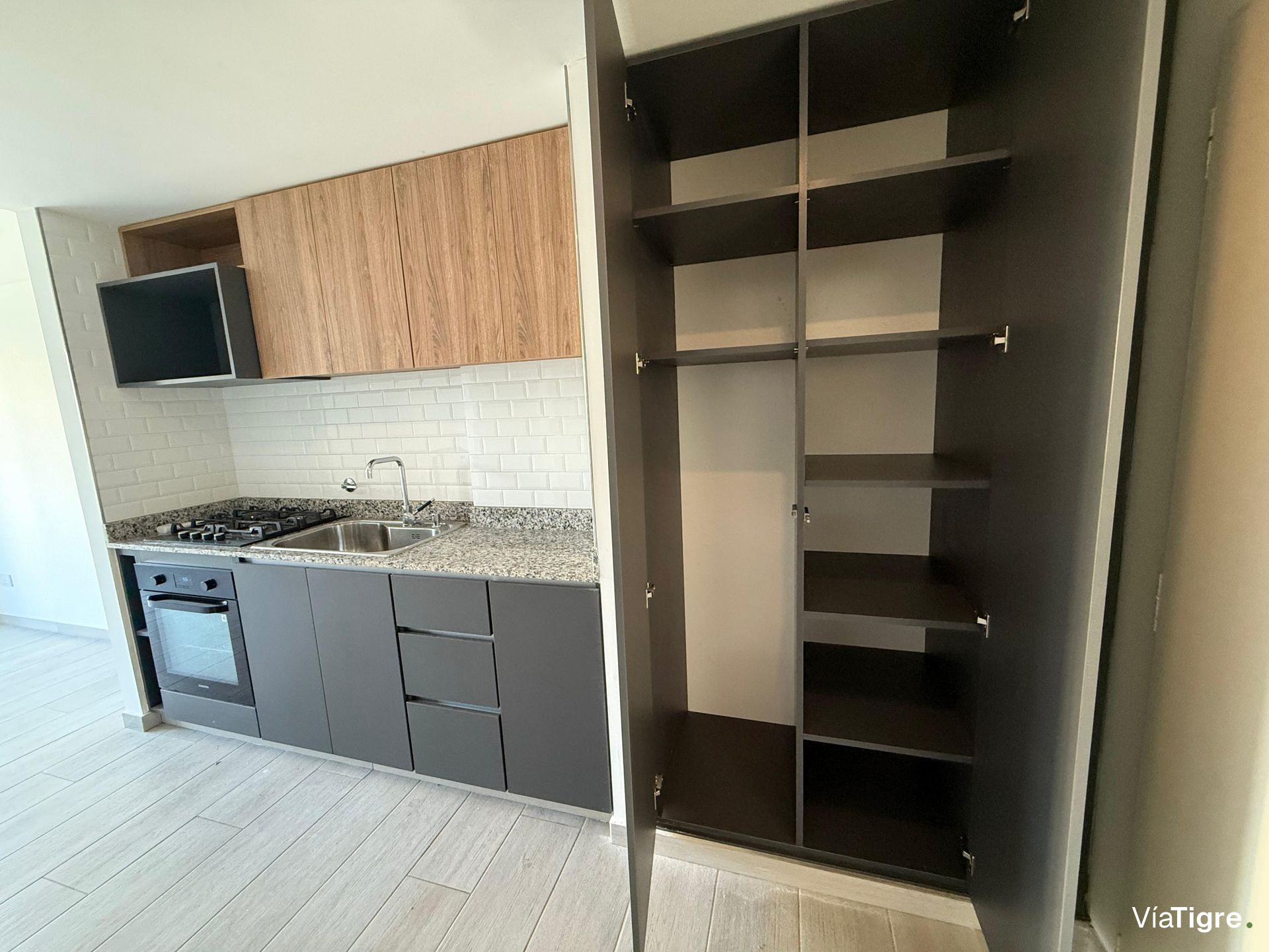 Venta 2 Ambientes Con Cochera Olivos