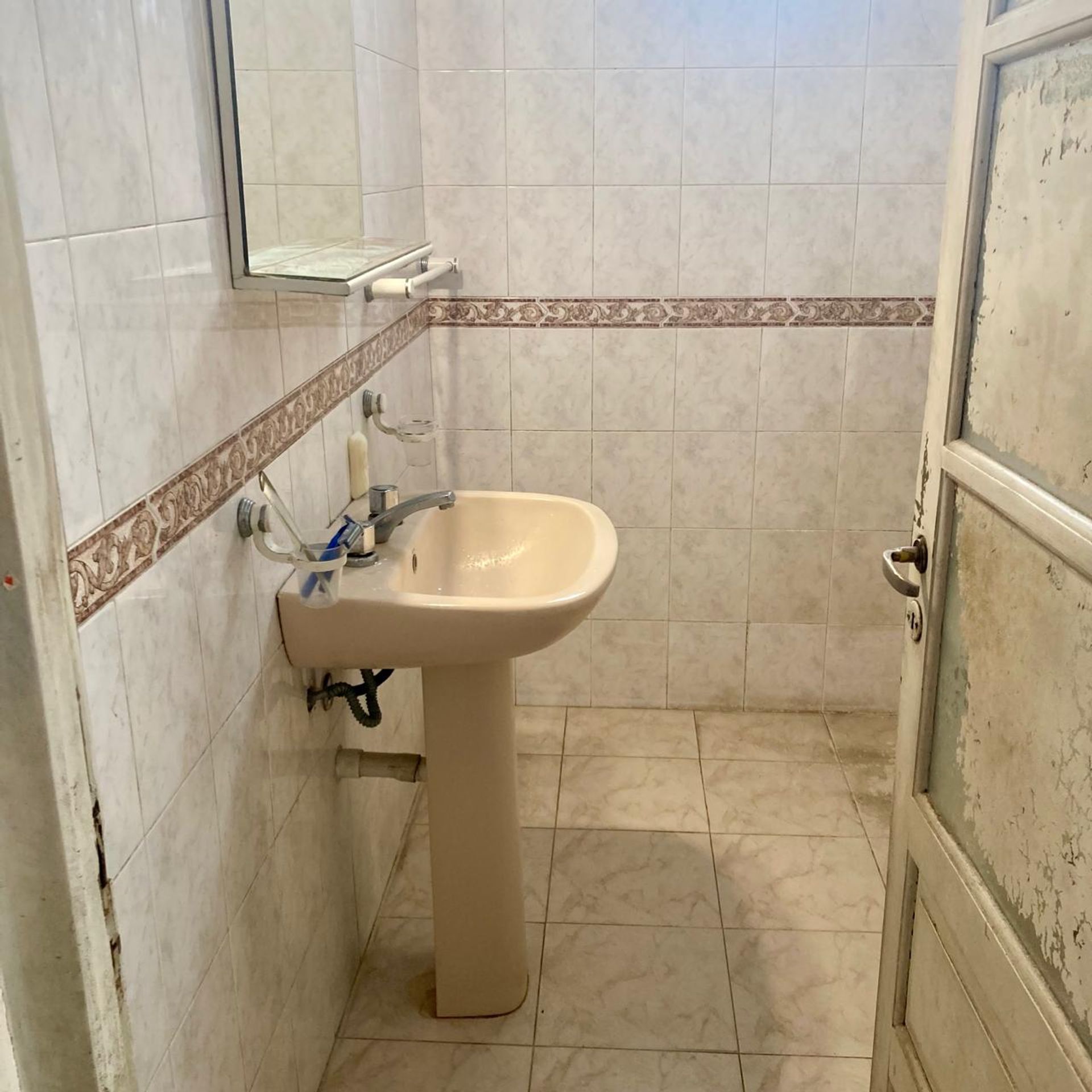 Venta Casa a Refaccionar, Florida Oeste, Centro