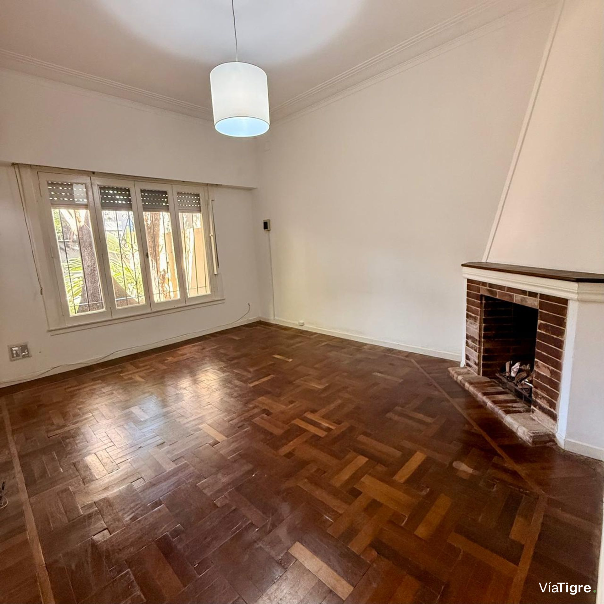 Venta casa multifamiliar en Olivos Barrio Golf