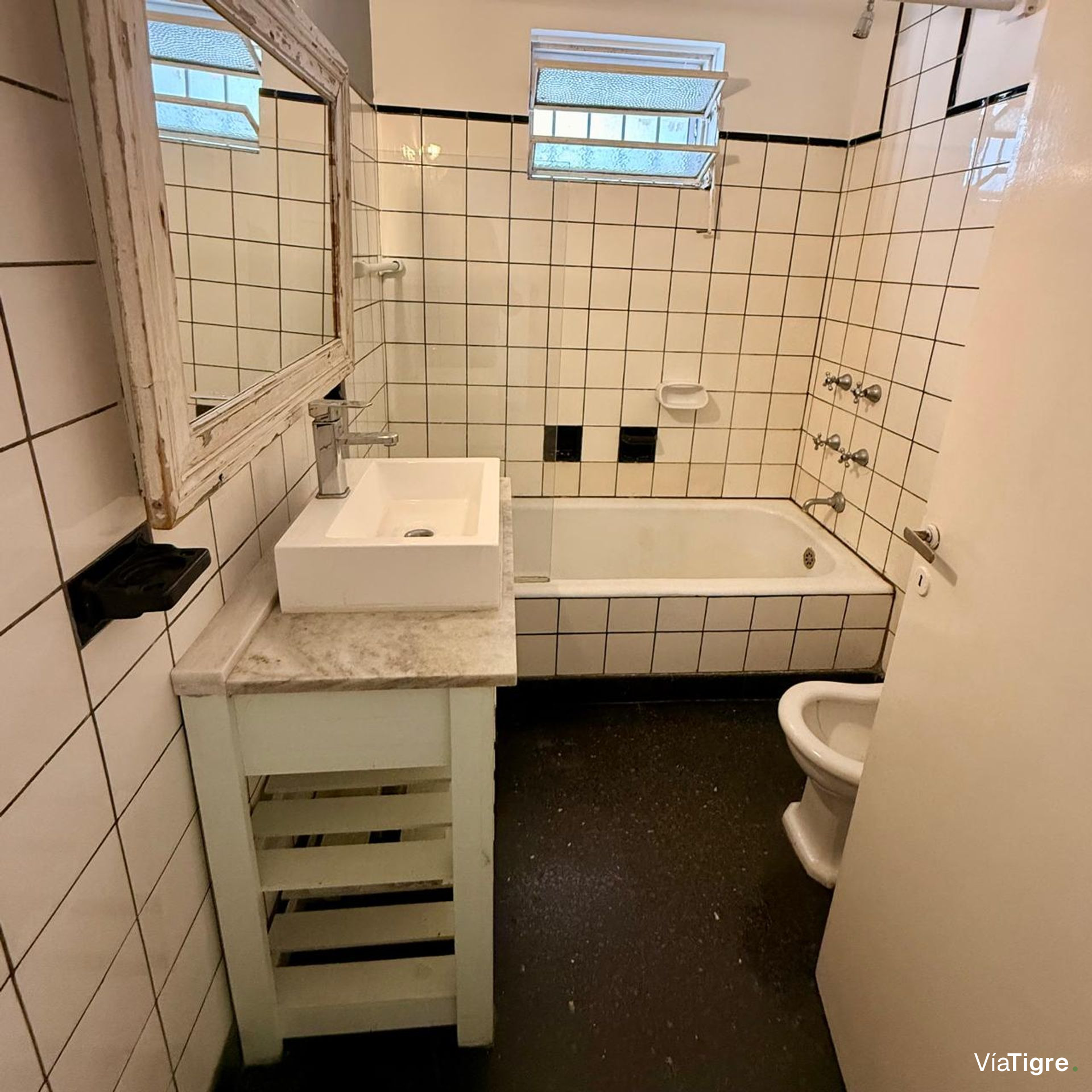 Venta casa multifamiliar en Olivos Barrio Golf