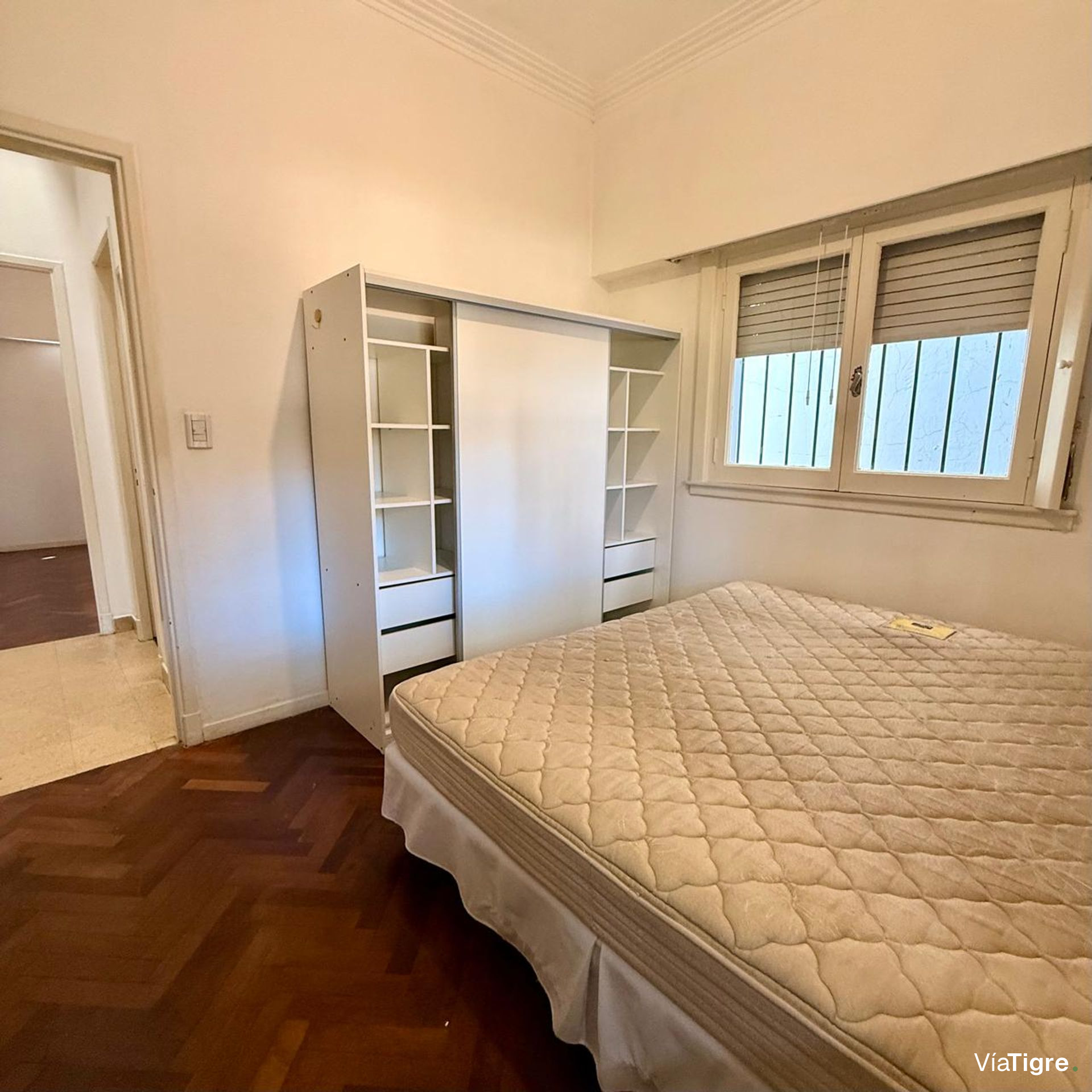 Venta casa multifamiliar en Olivos Barrio Golf