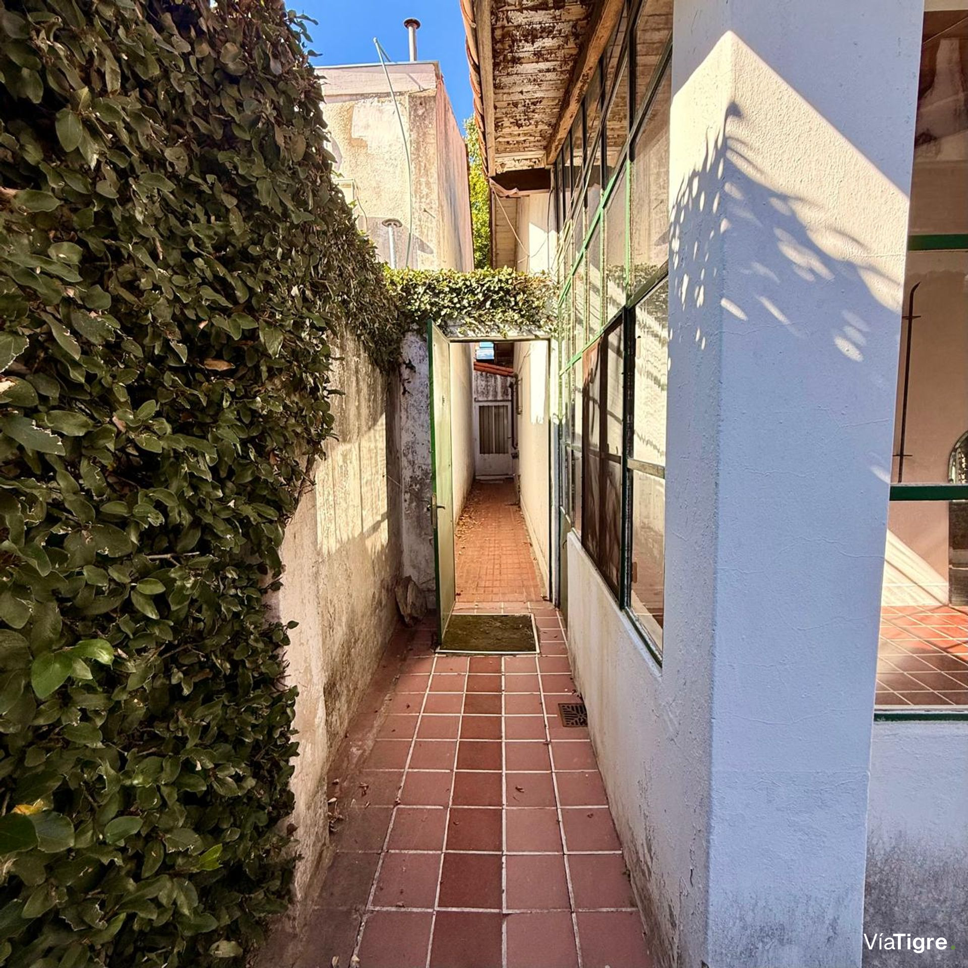 Venta casa multifamiliar en Olivos Barrio Golf