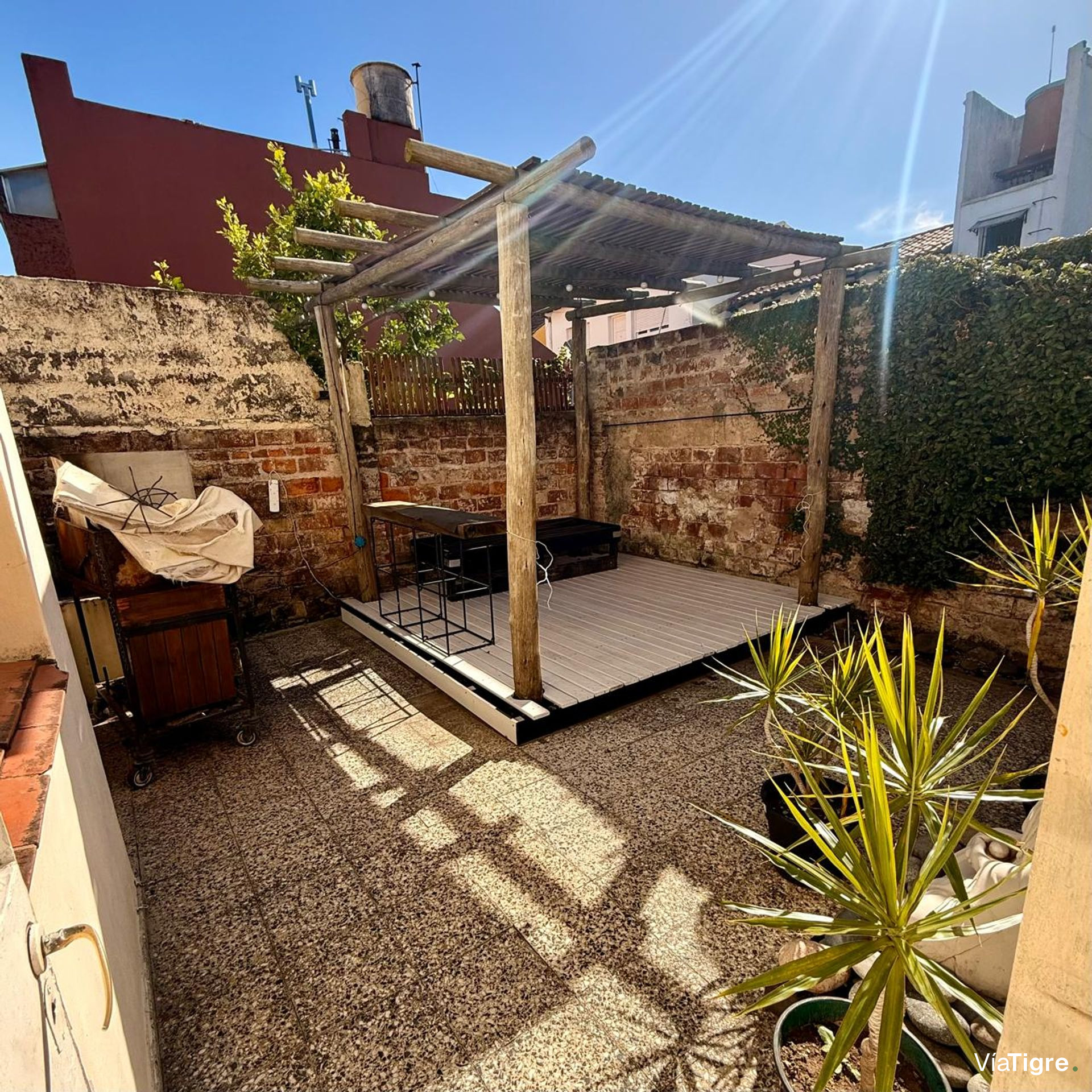 Venta casa multifamiliar en Olivos Barrio Golf