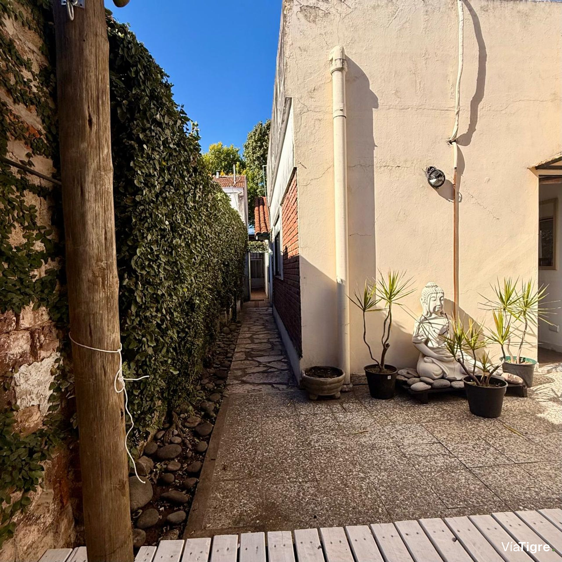 Venta casa multifamiliar en Olivos Barrio Golf