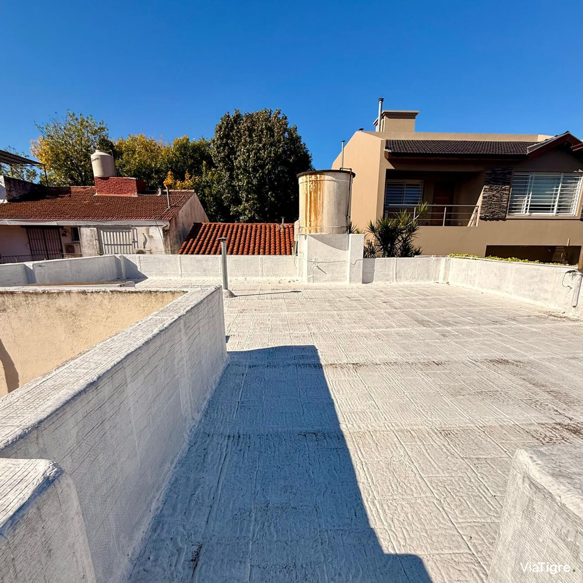 Venta casa multifamiliar en Olivos Barrio Golf