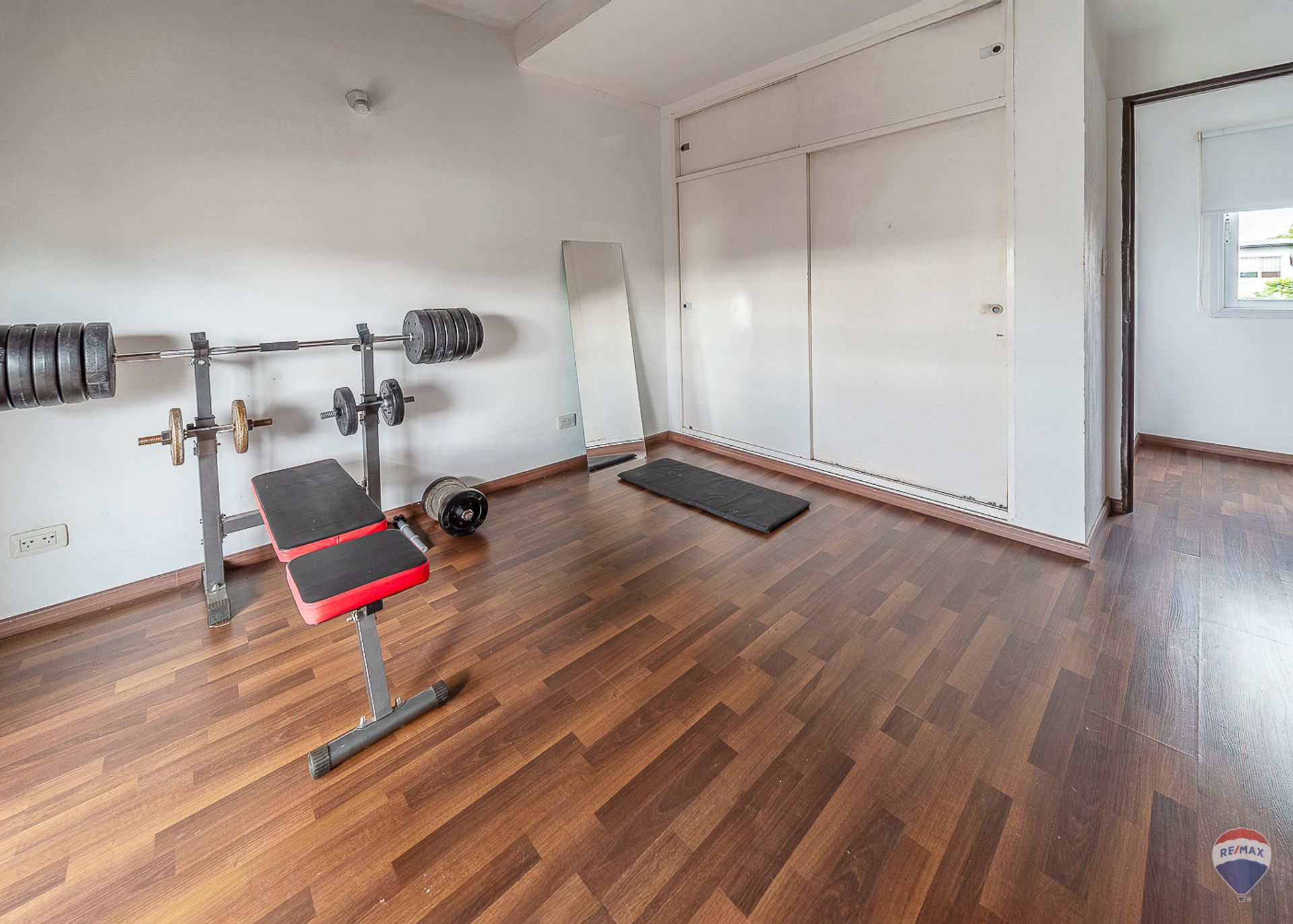 VENTA Casa 4 Amb. con Pileta Villa Adelina
