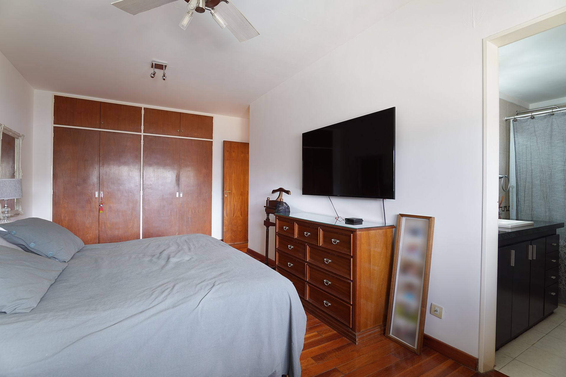 Venta Casa 5 Amb. Jardin Pileta Quincho- Martinez