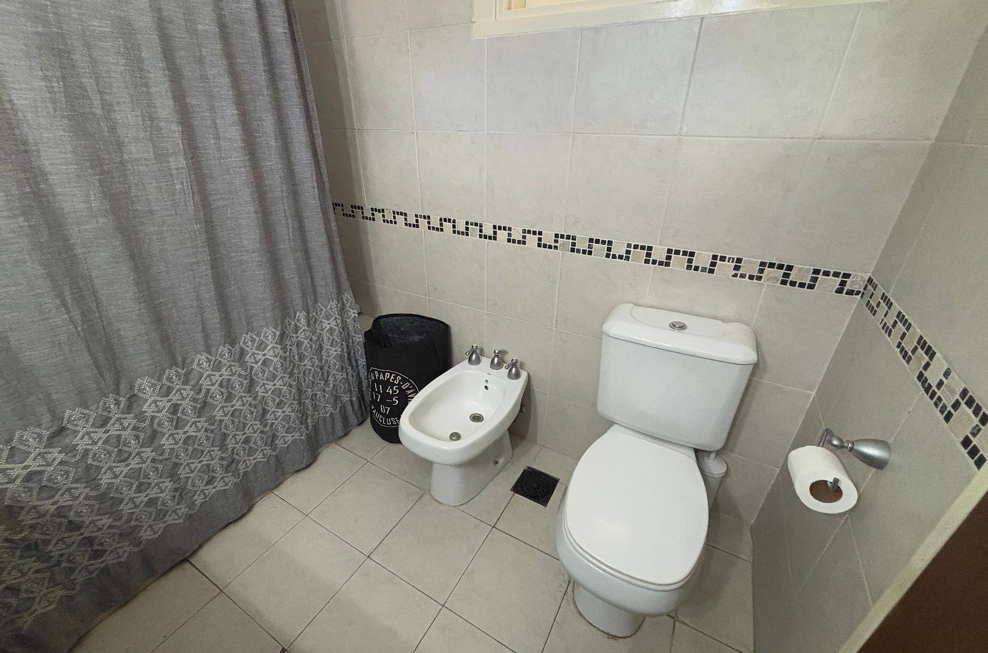 Venta Casa 5 Amb. Jardin Pileta Quincho- Martinez
