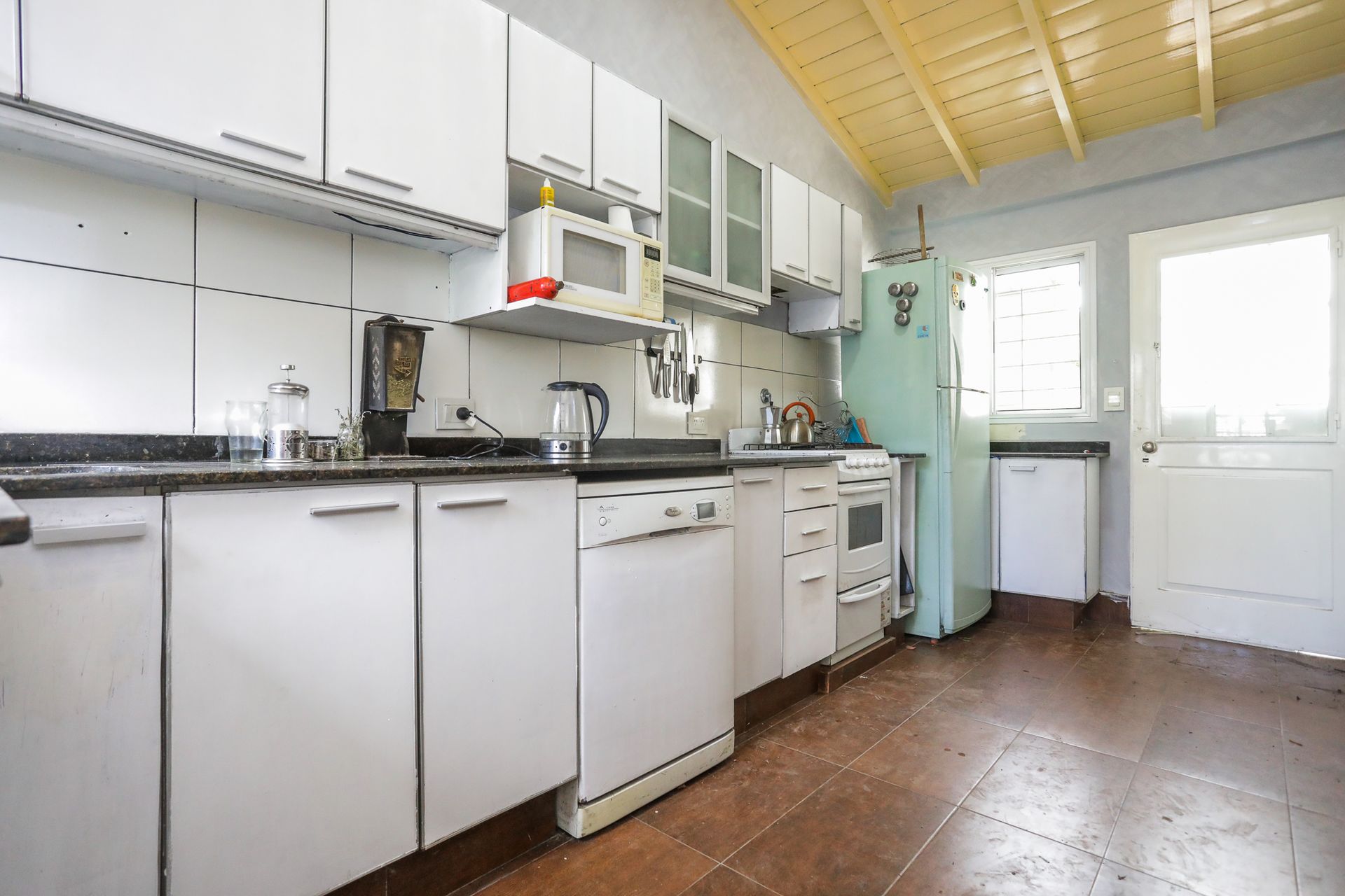 Venta Casa 5 Ambientes Jardin, Pileta Martinez