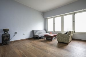 5-Room House for Sale with Garden and Pool – Martinez