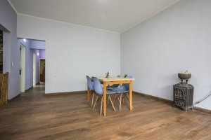 5-Room House for Sale with Garden and Pool – Martinez