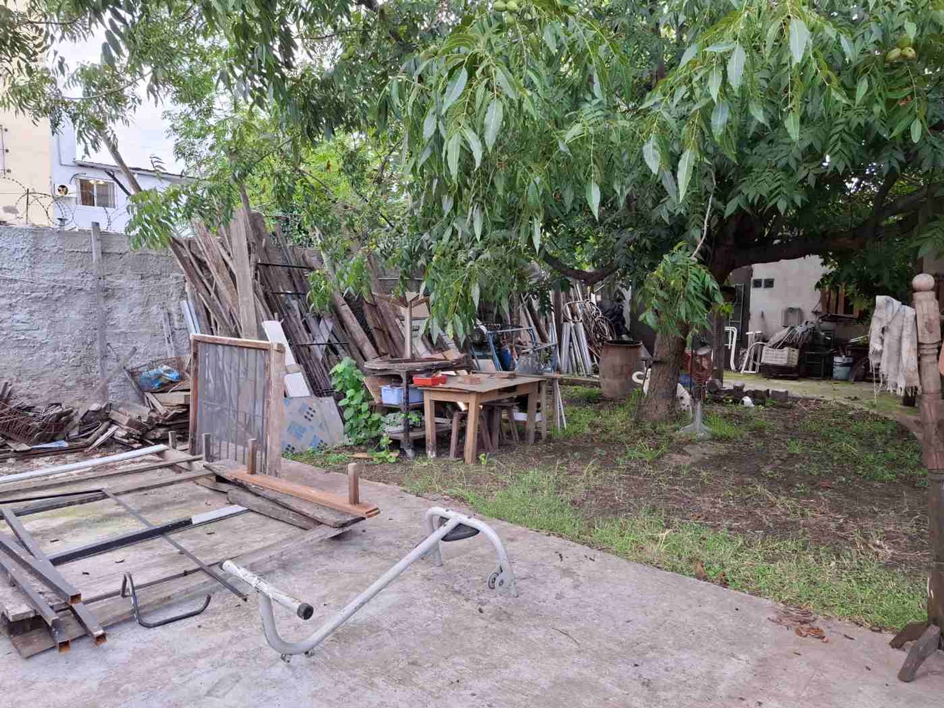 Venta Casa 3 Amb C/ Galpon Y Baño