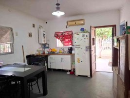 Venta Casa 3 Amb C/ Galpon Y Baño