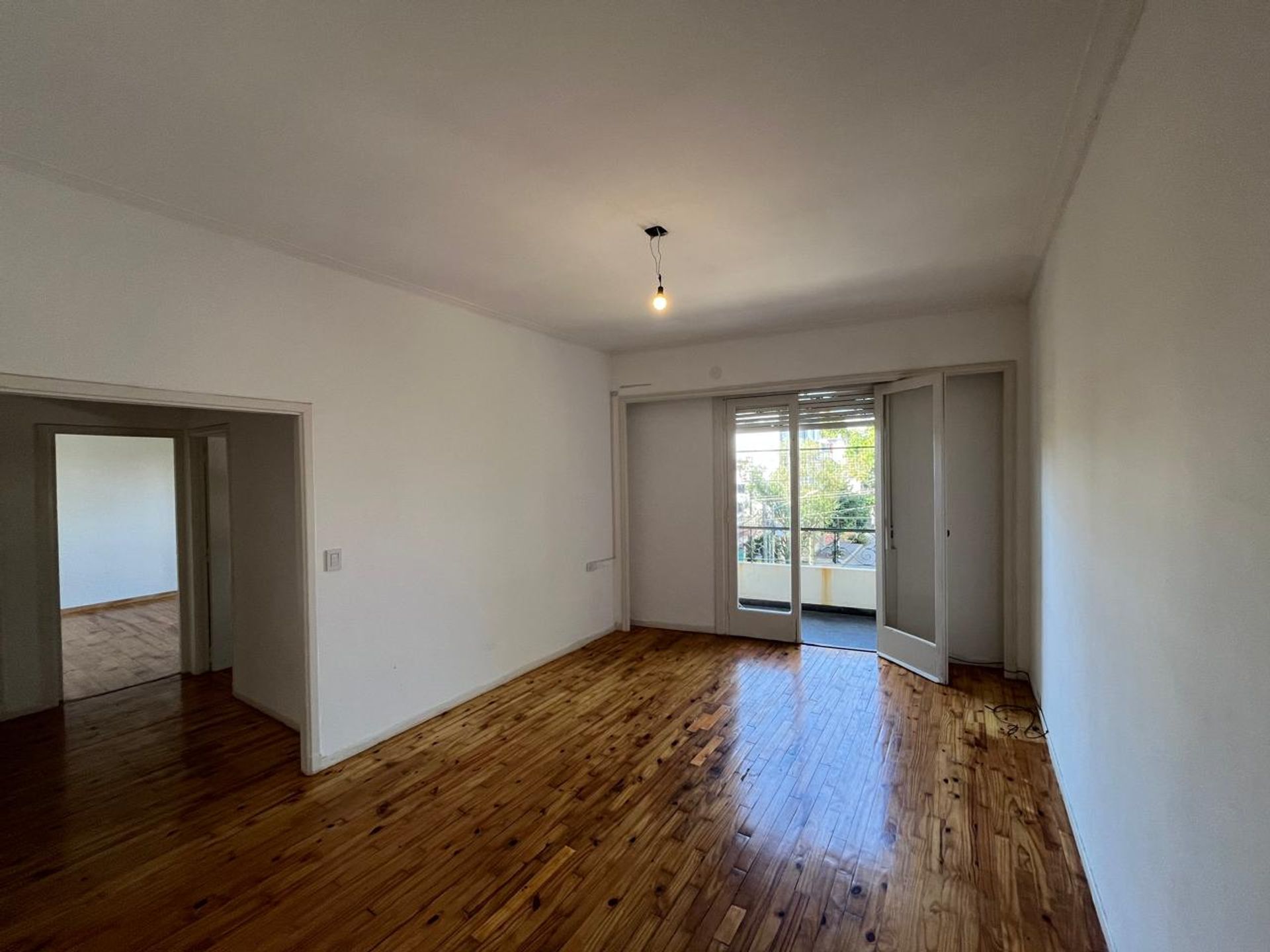 4-room rental with balcony in Vicente Lopez