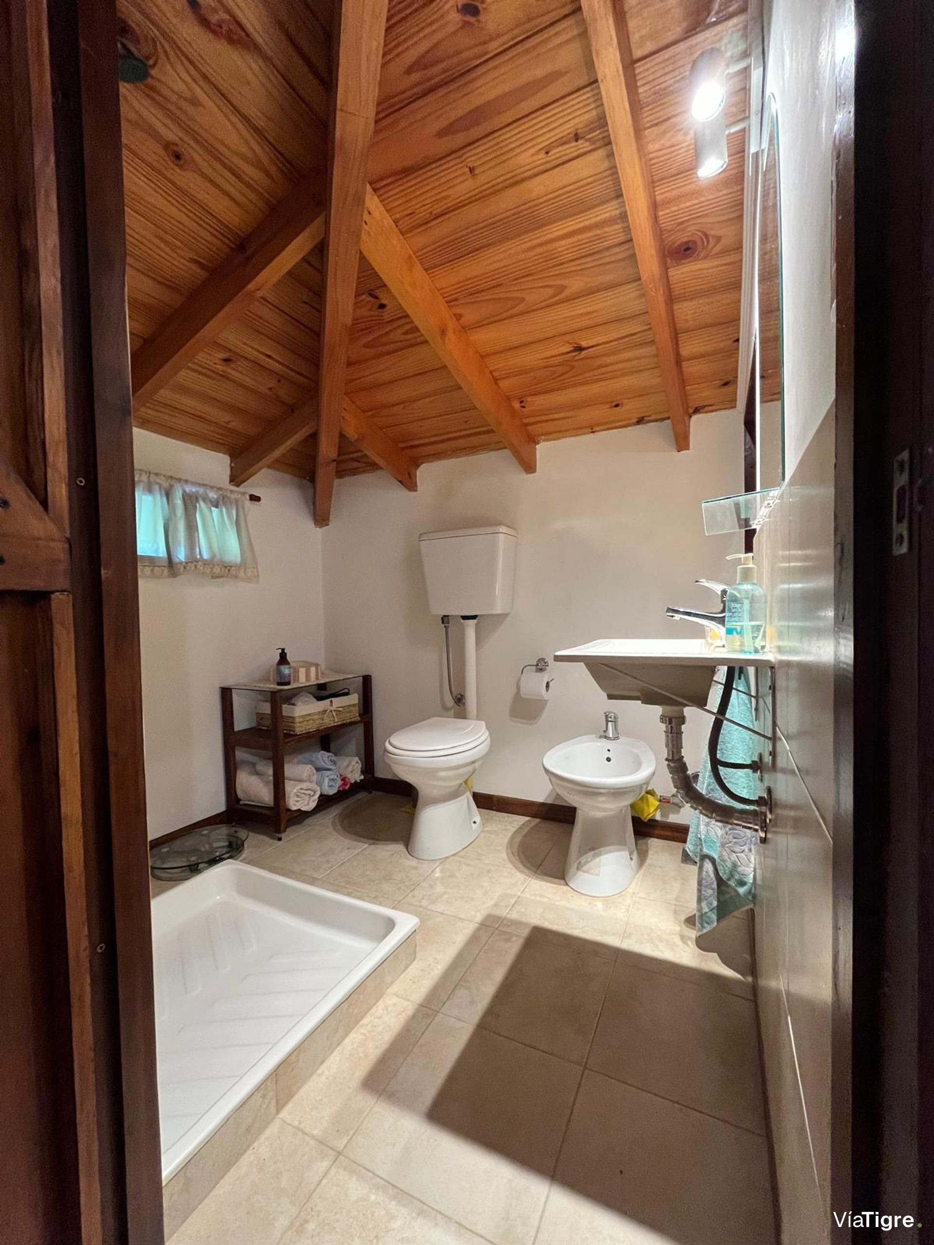 Casa arroyo Caraguata 4 ambientes Muelle propio