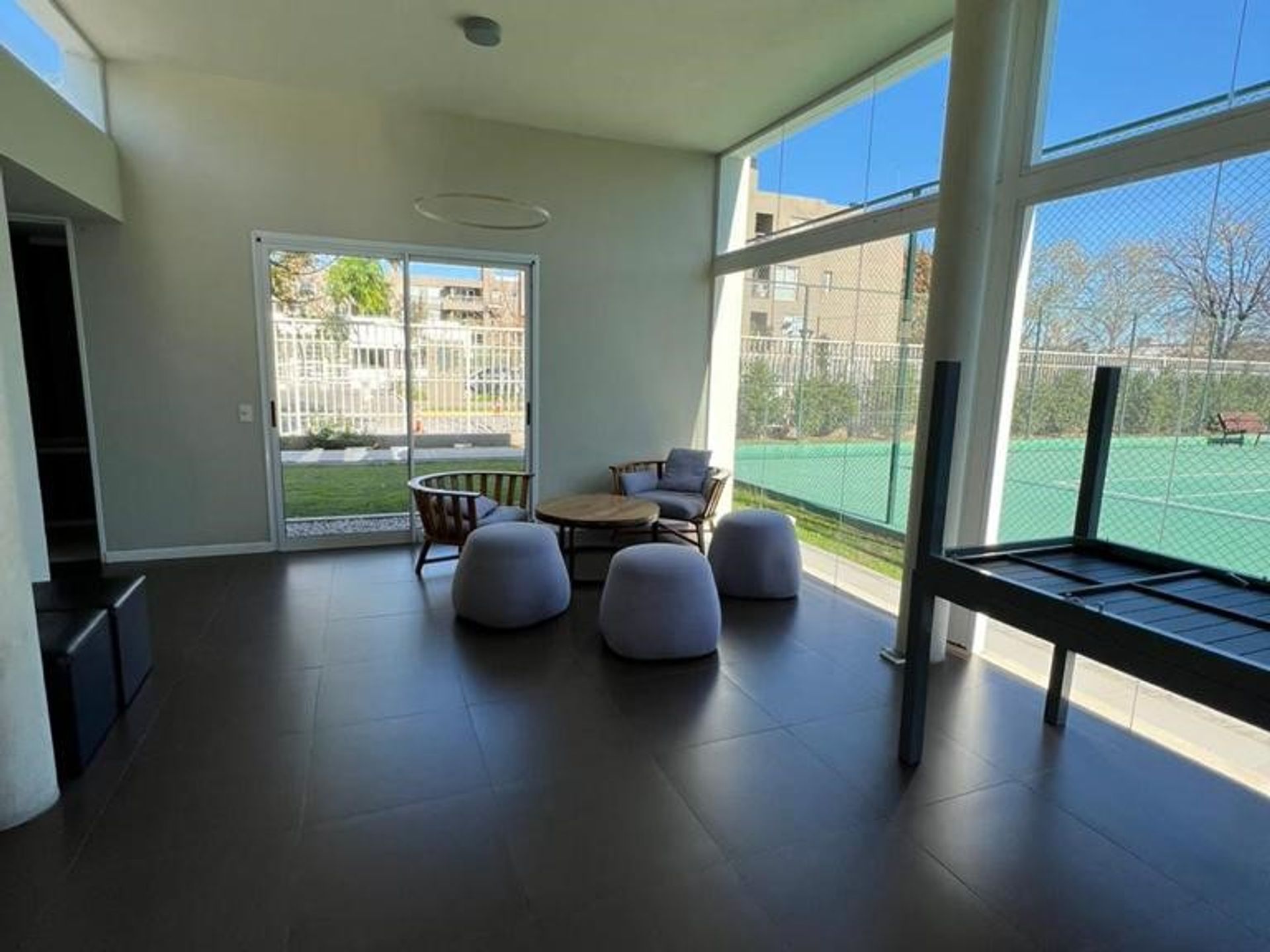 VENTA - PASIONARIA MARTINEZ - AMENITIES - 2 Coch