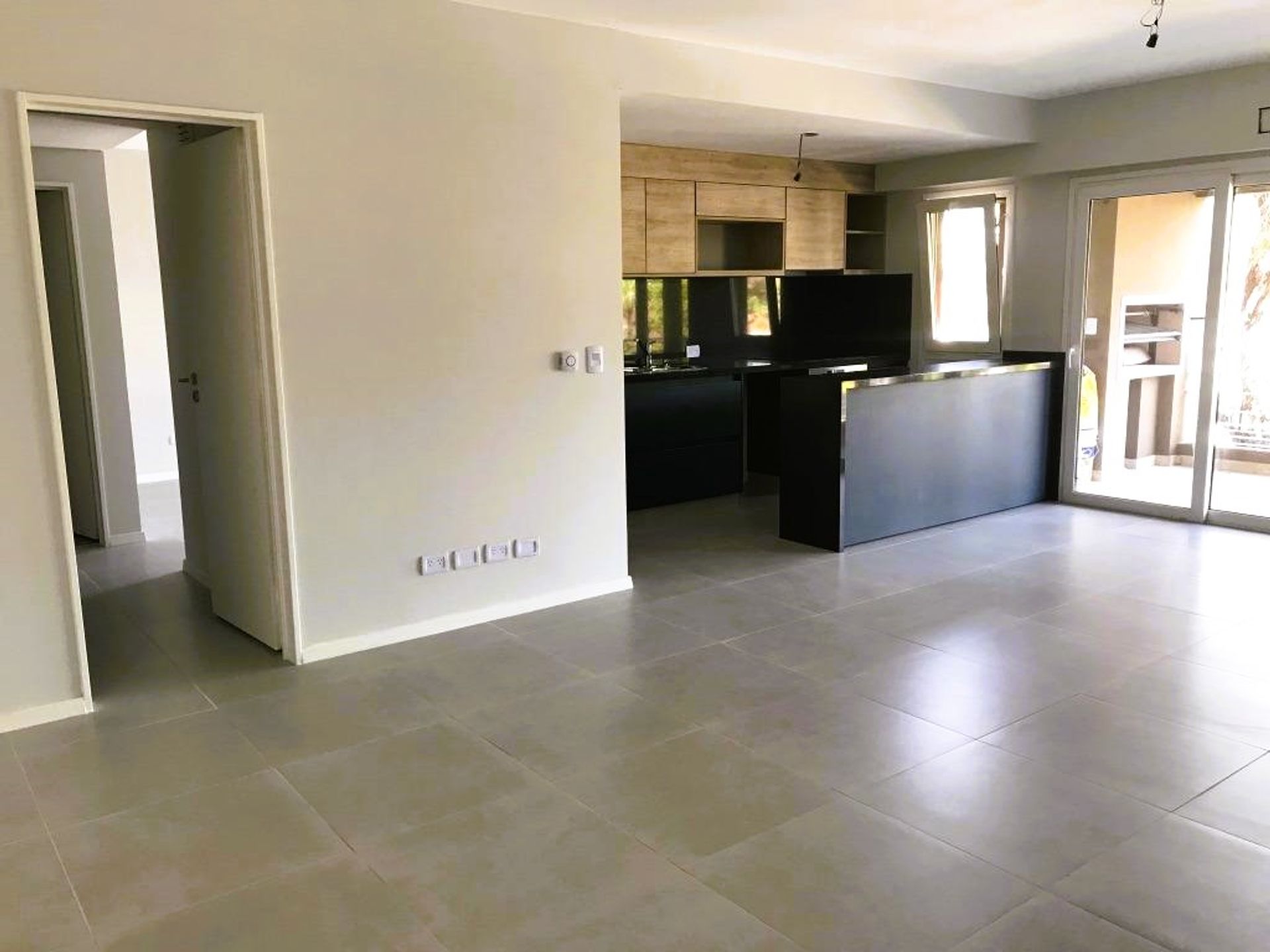 VENTA - PASIONARIA MARTINEZ - AMENITIES - 2 Coch