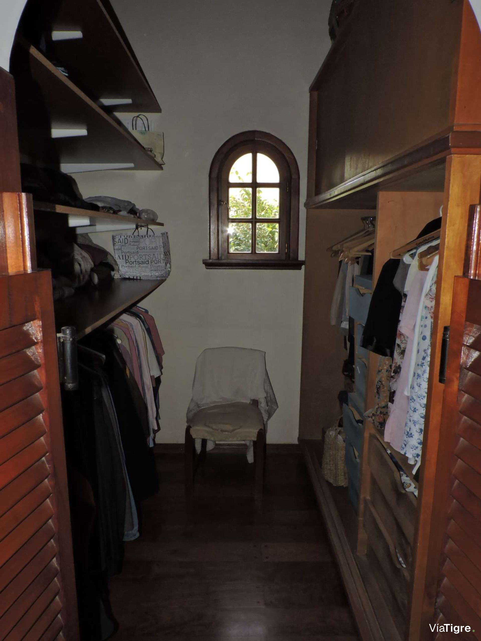 Casa 4 dorm + dep + Playroom+ jardin+ Pileta