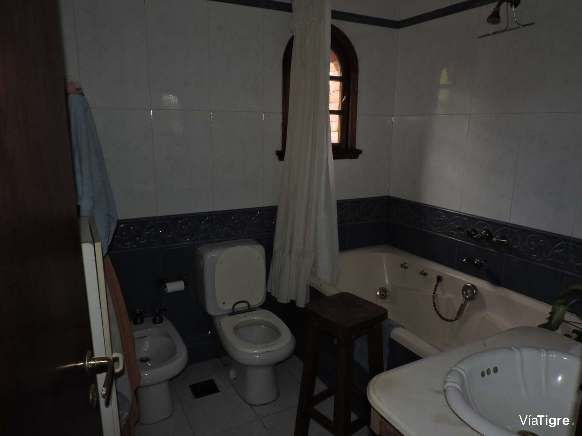 Casa 4 dorm + dep + Playroom+ jardin+ Pileta
