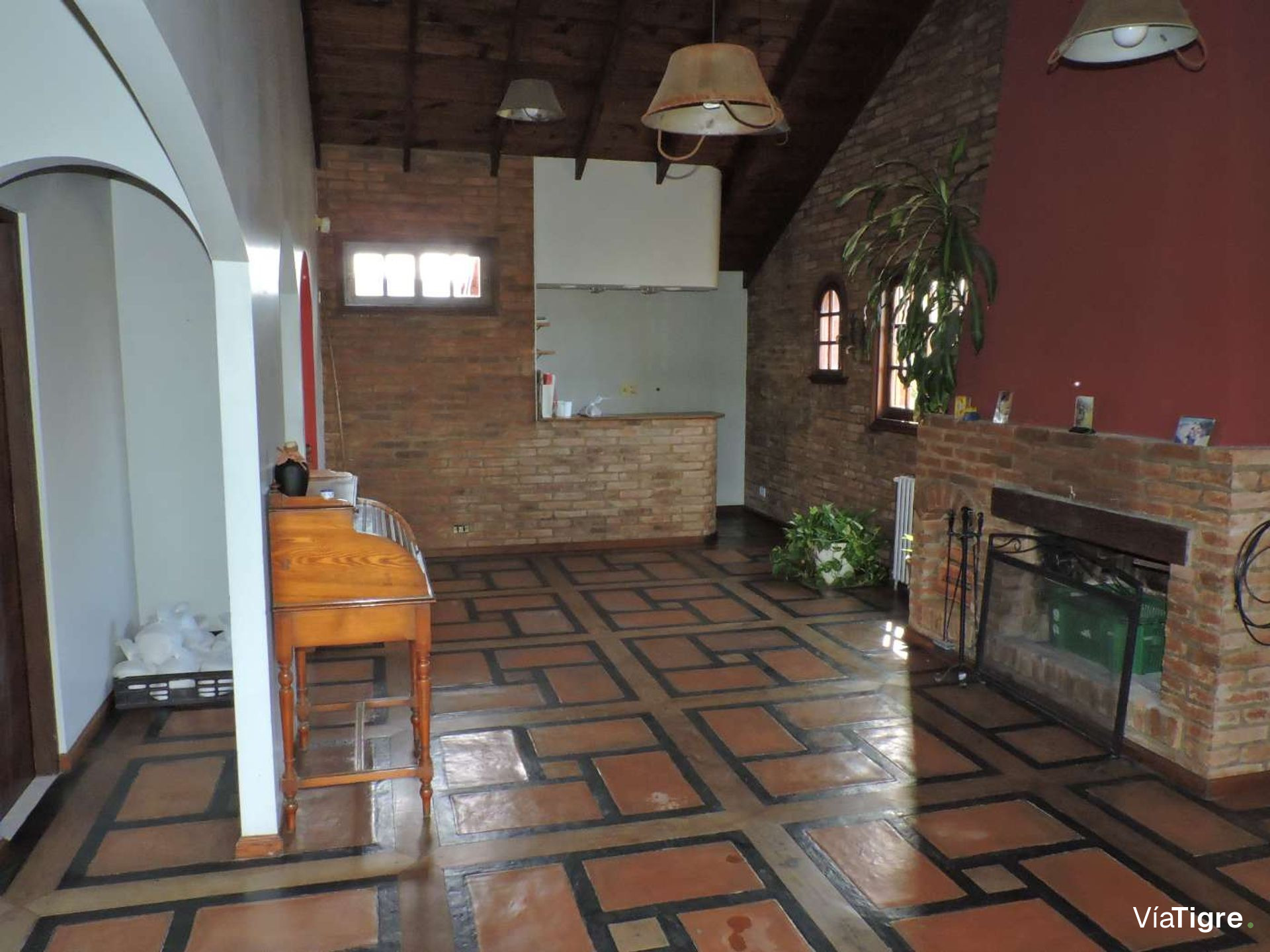 Casa 4 dorm + dep + Playroom+ jardin+ Pileta