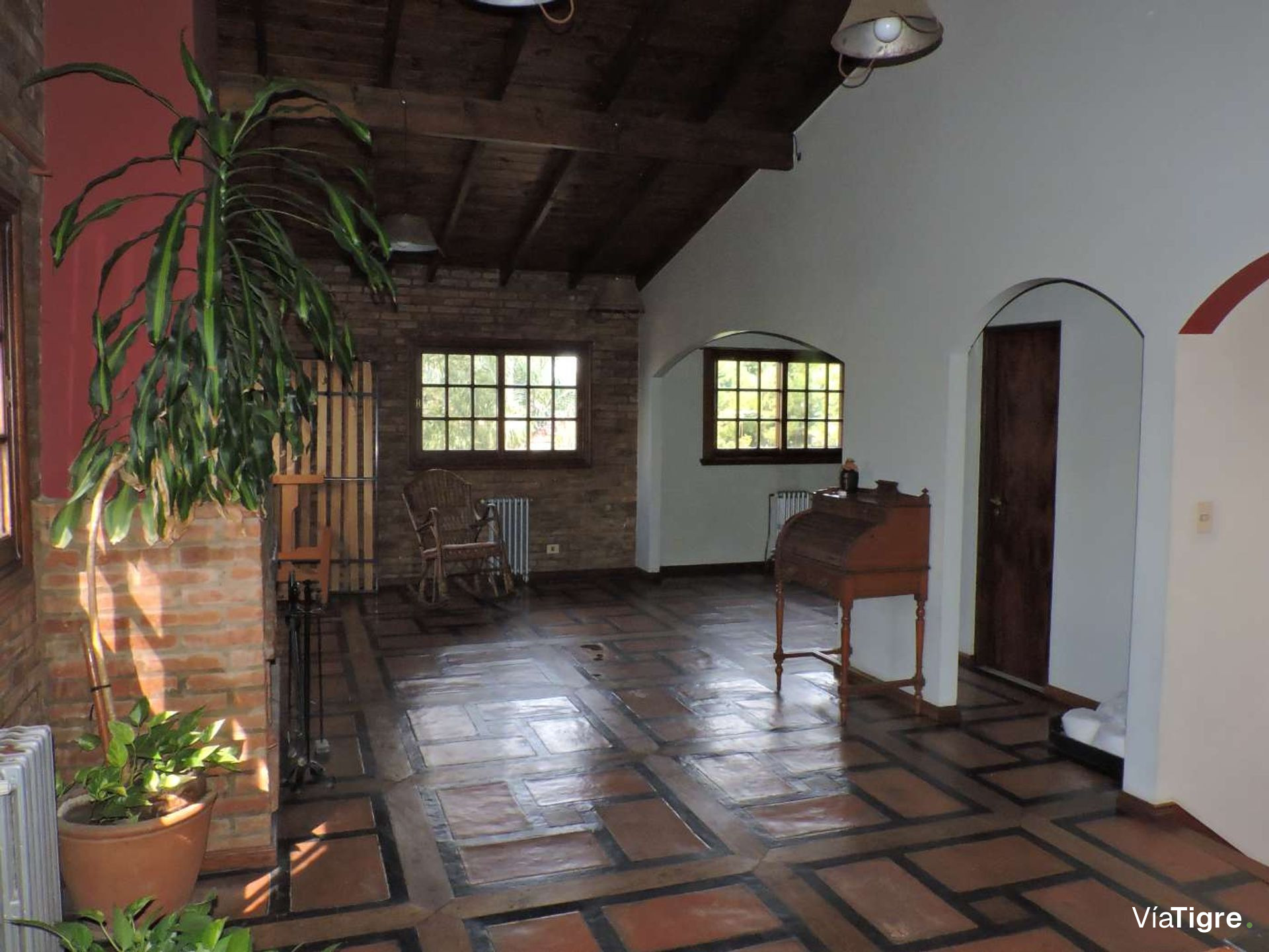 Casa 4 dorm + dep + Playroom+ jardin+ Pileta