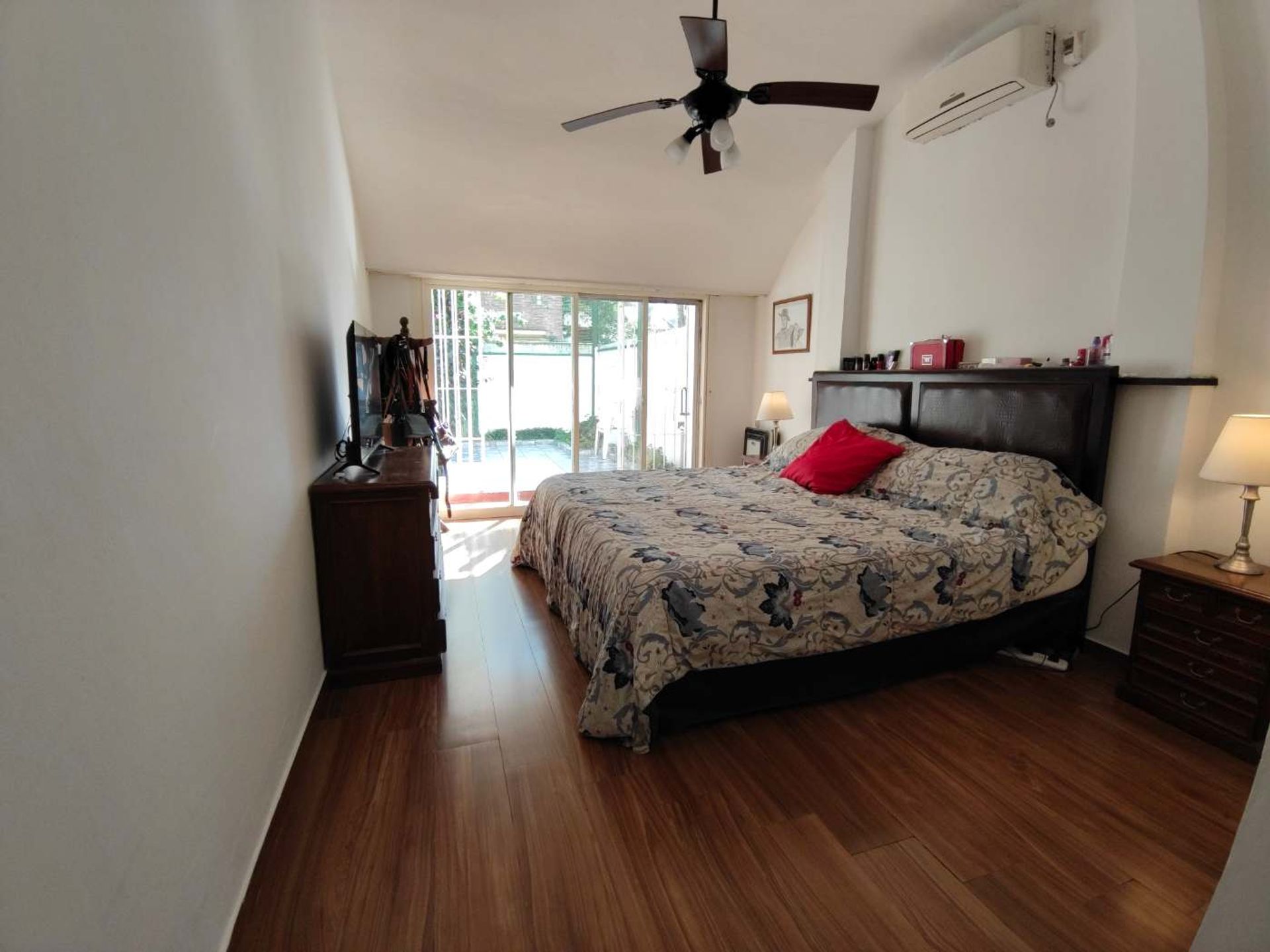 Casa PH 2 plantas Cap. Bermúdez 1300, La Lucila
