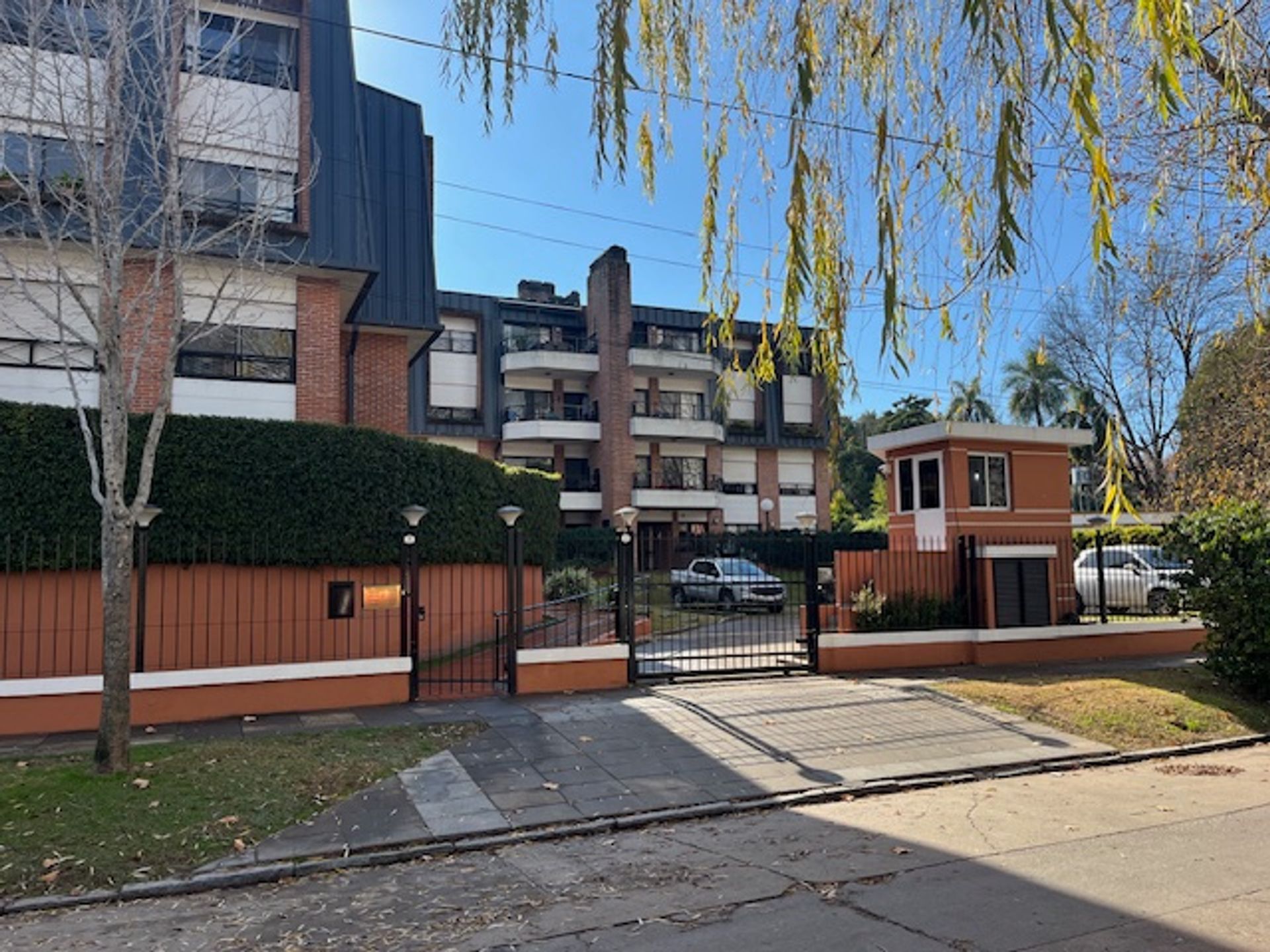 3-Room Sale, Front Garage, Tigre, Terraces Complex